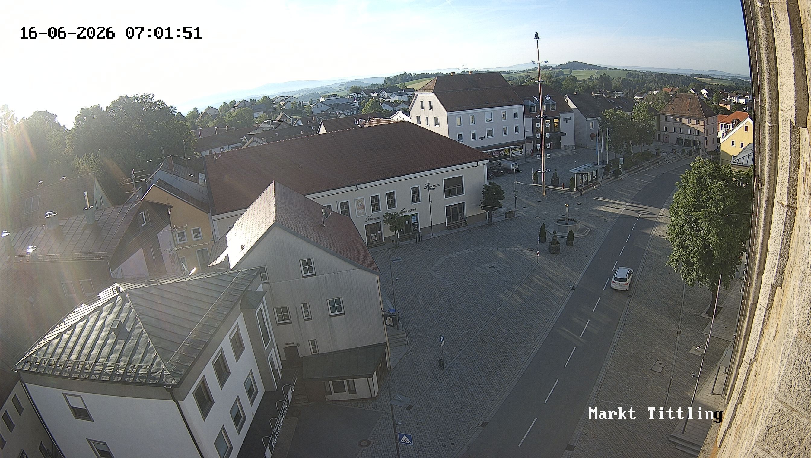 Archiv Foto Webcam Marktplatz in Tittling