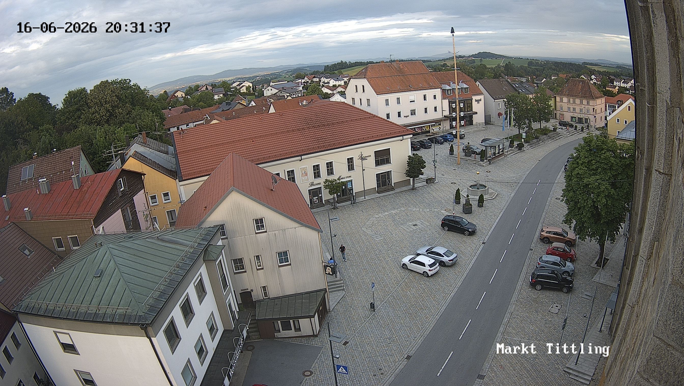 Archiv Foto Webcam Marktplatz in Tittling