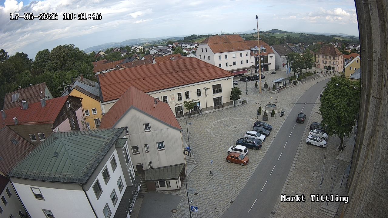Archiv Foto Webcam Marktplatz in Tittling