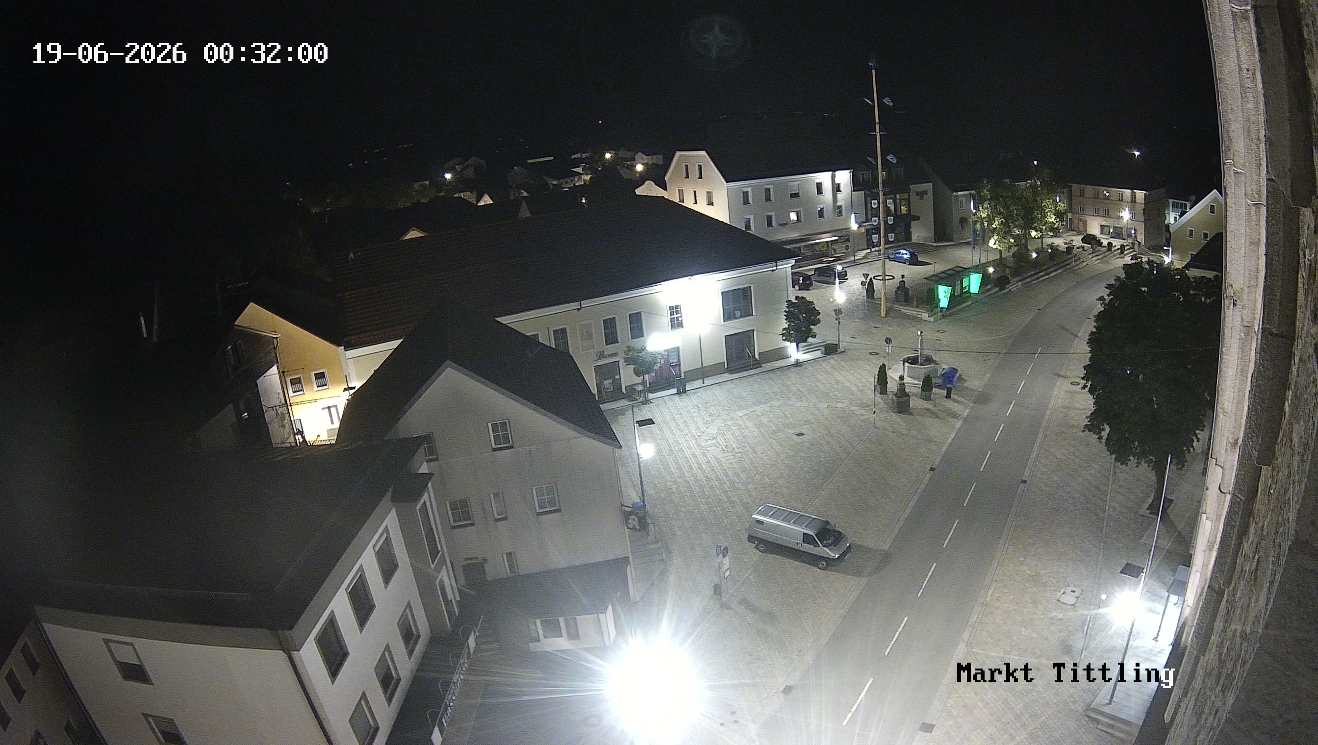 Archiv Foto Webcam Marktplatz in Tittling