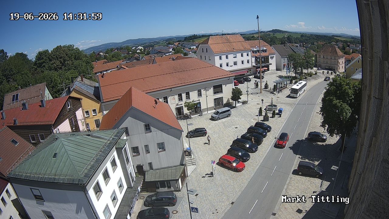 Archiv Foto Webcam Marktplatz in Tittling