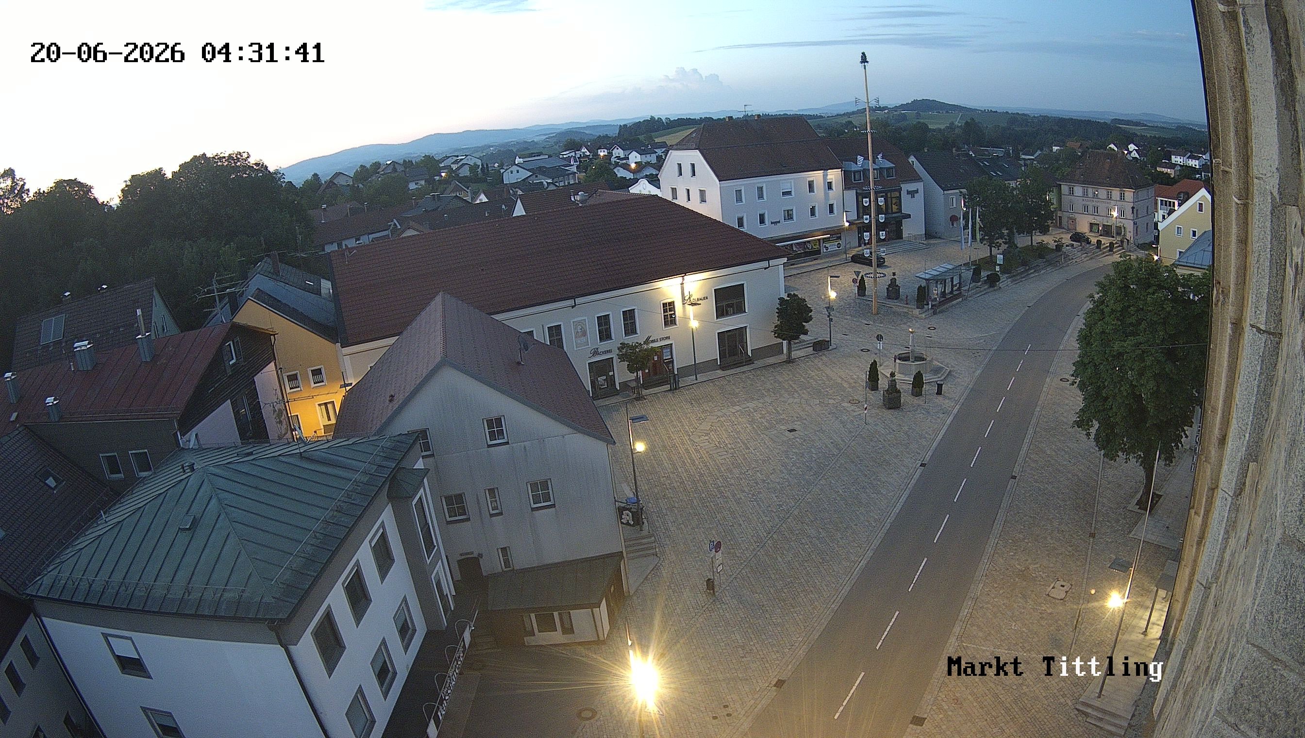 Archiv Foto Webcam Marktplatz in Tittling