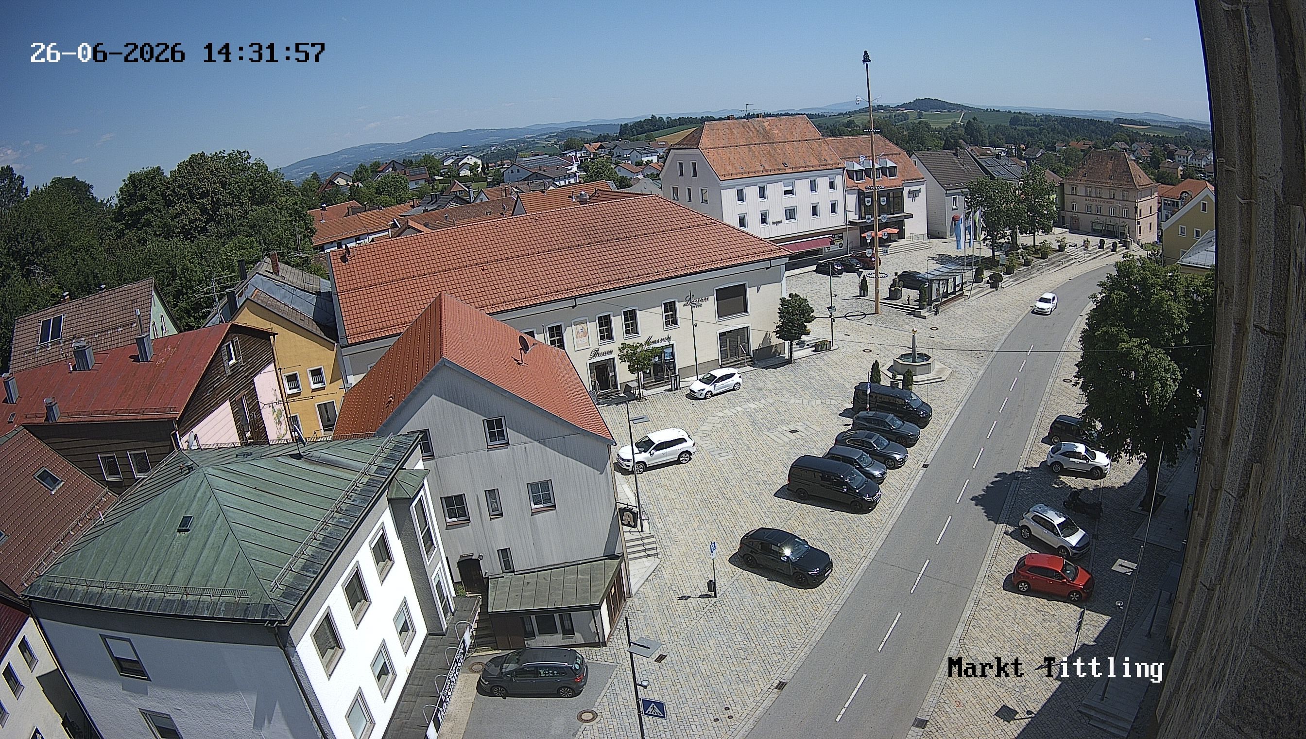 Archiv Foto Webcam Marktplatz in Tittling