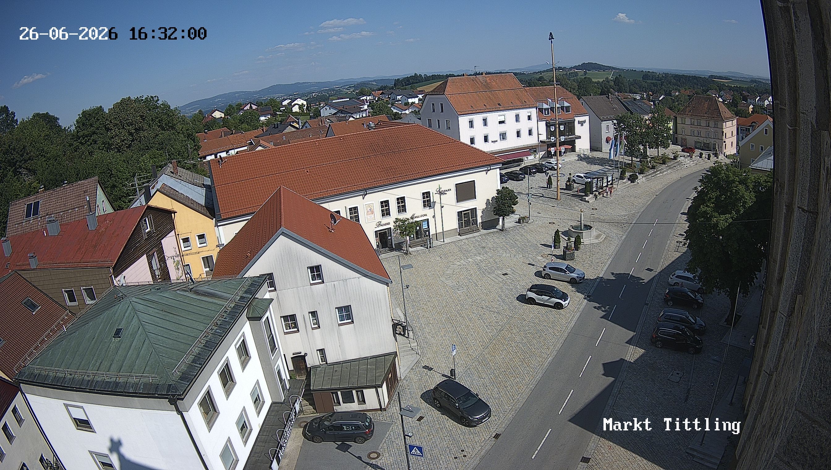 Archiv Foto Webcam Marktplatz in Tittling