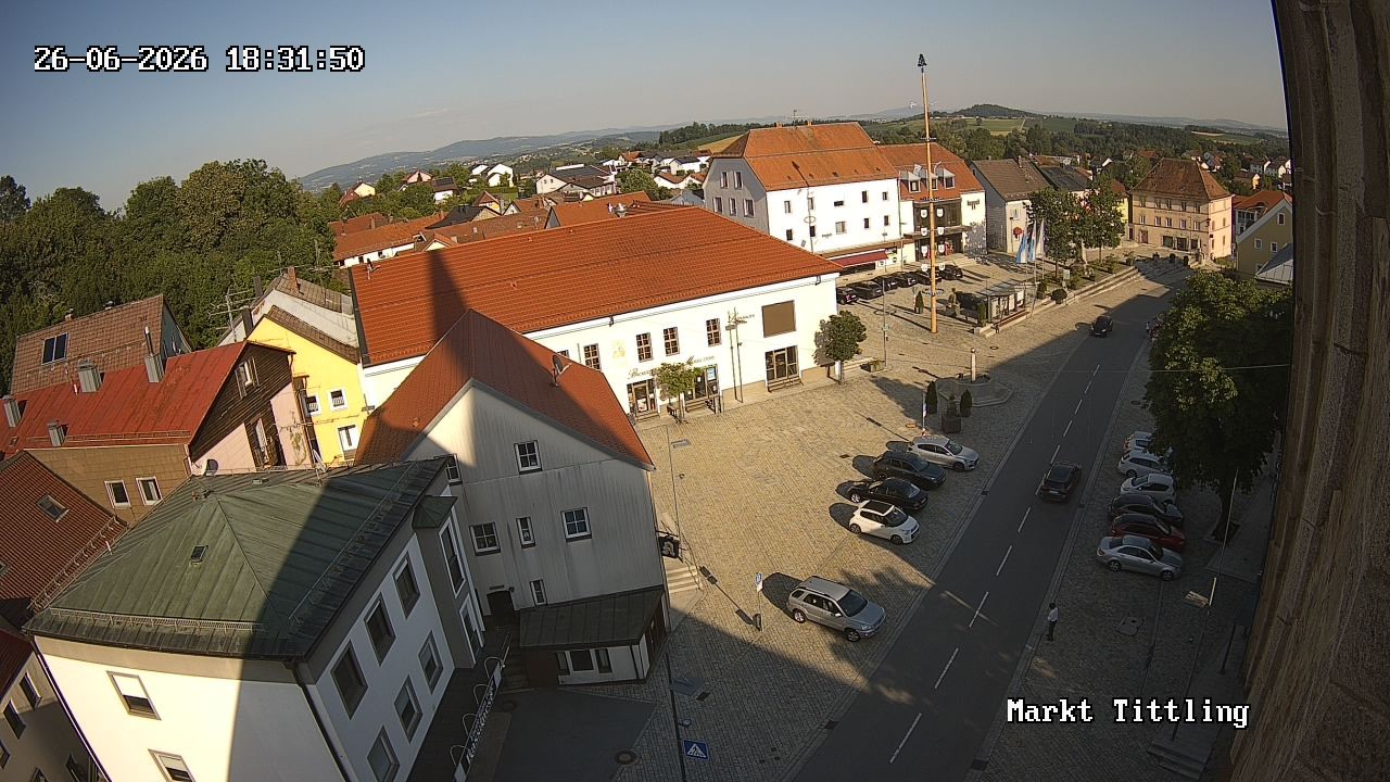 Archiv Foto Webcam Marktplatz in Tittling