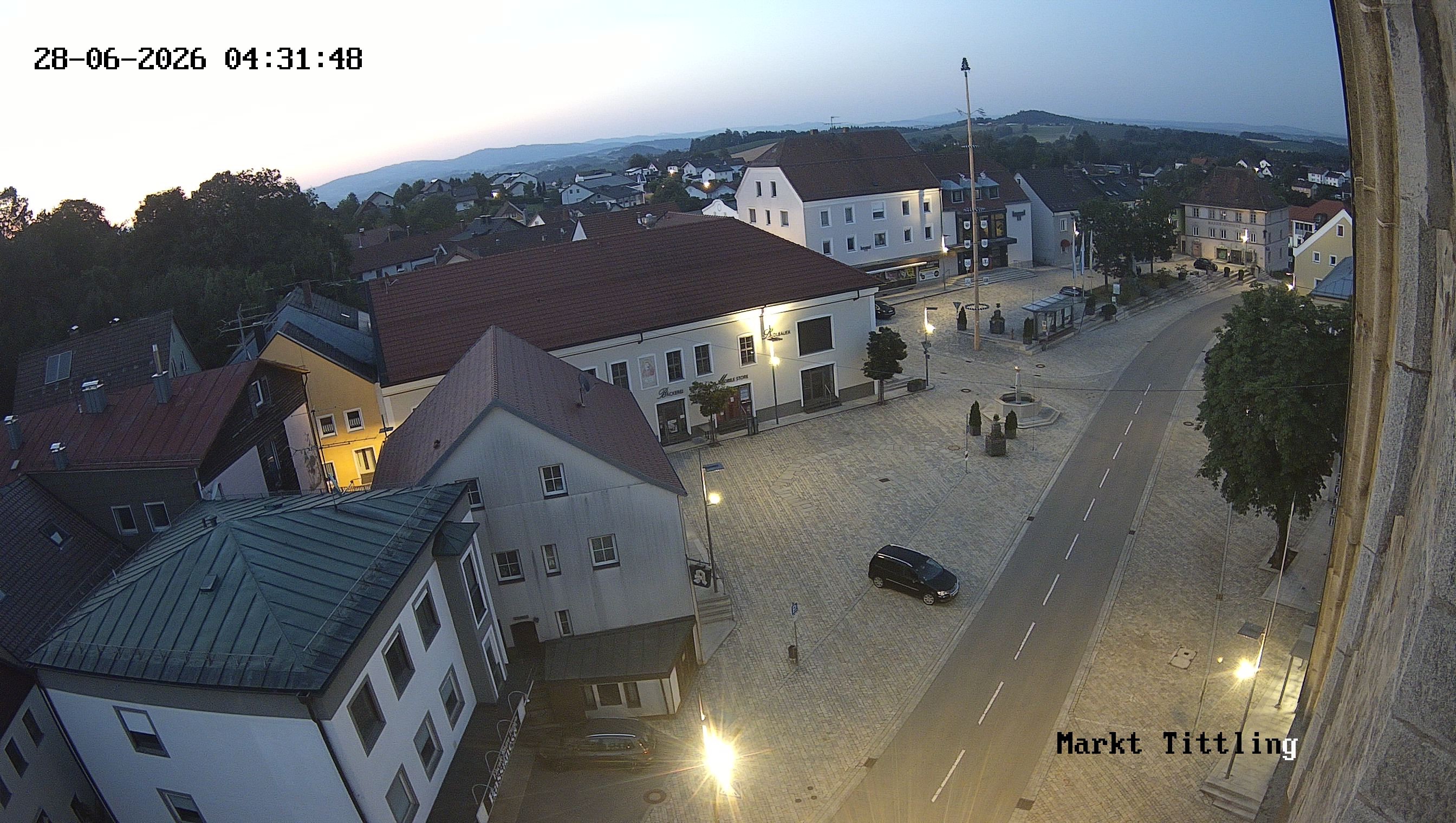 Archiv Foto Webcam Marktplatz in Tittling