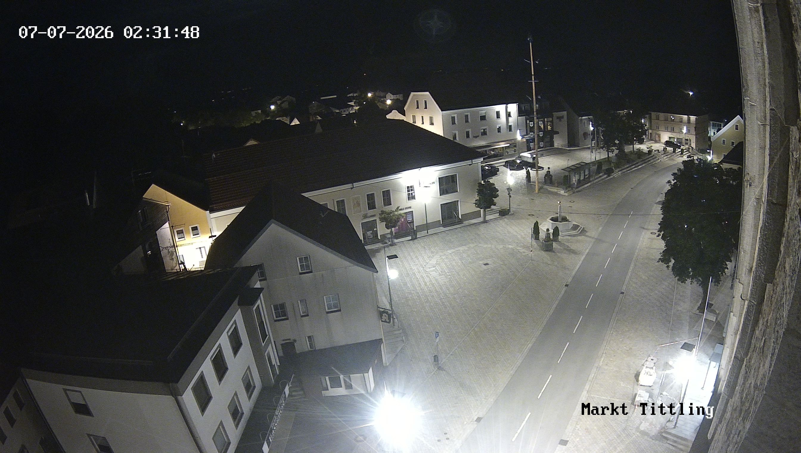 Archiv Foto Webcam Marktplatz in Tittling
