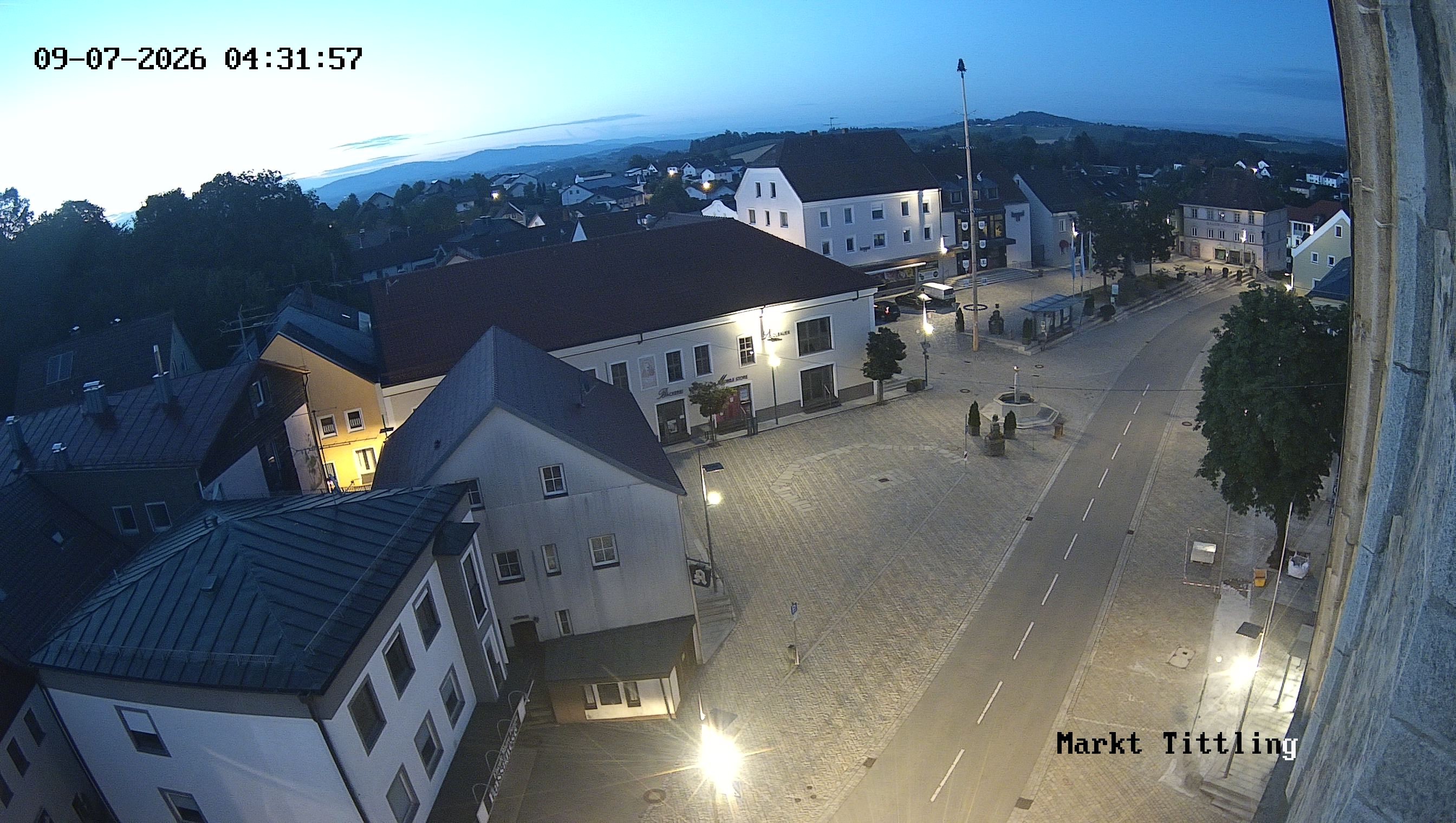 Archiv Foto Webcam Marktplatz in Tittling