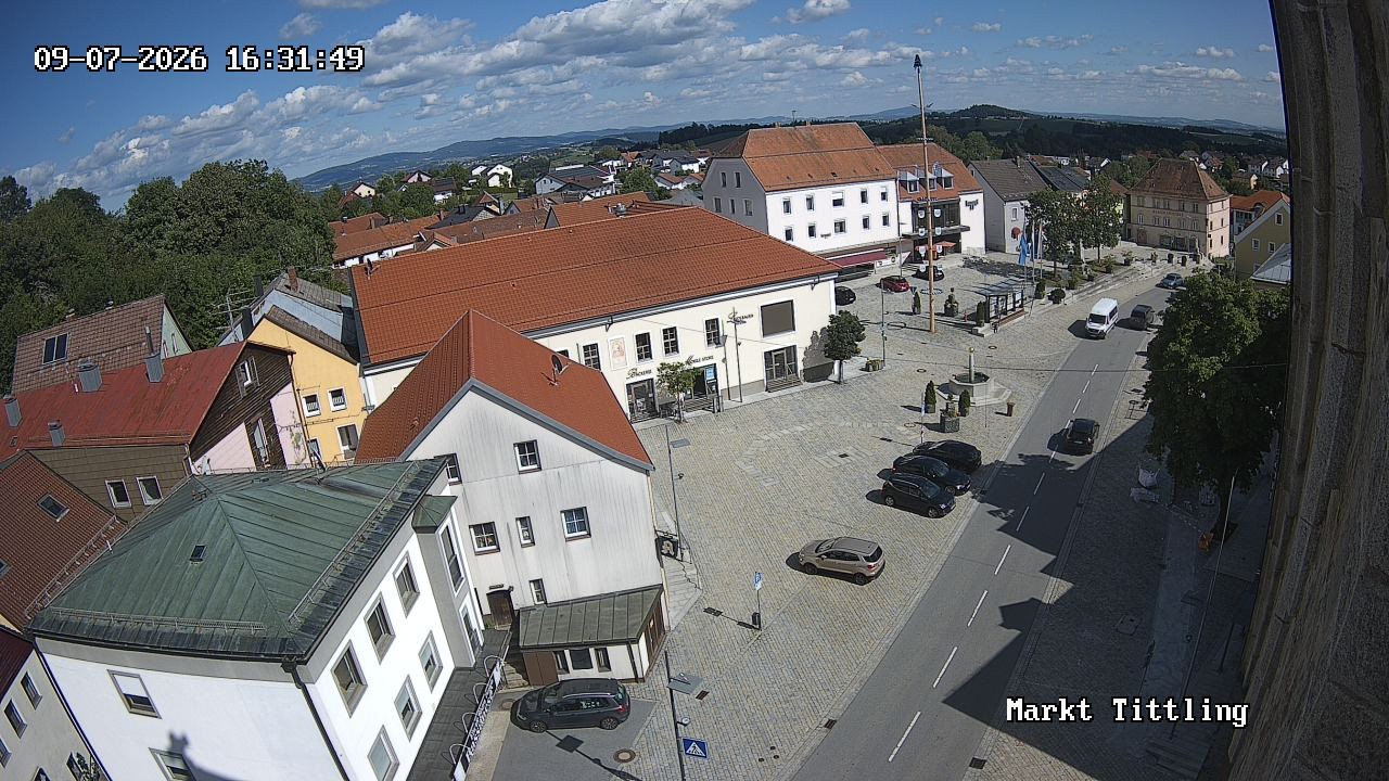 Archiv Foto Webcam Marktplatz in Tittling