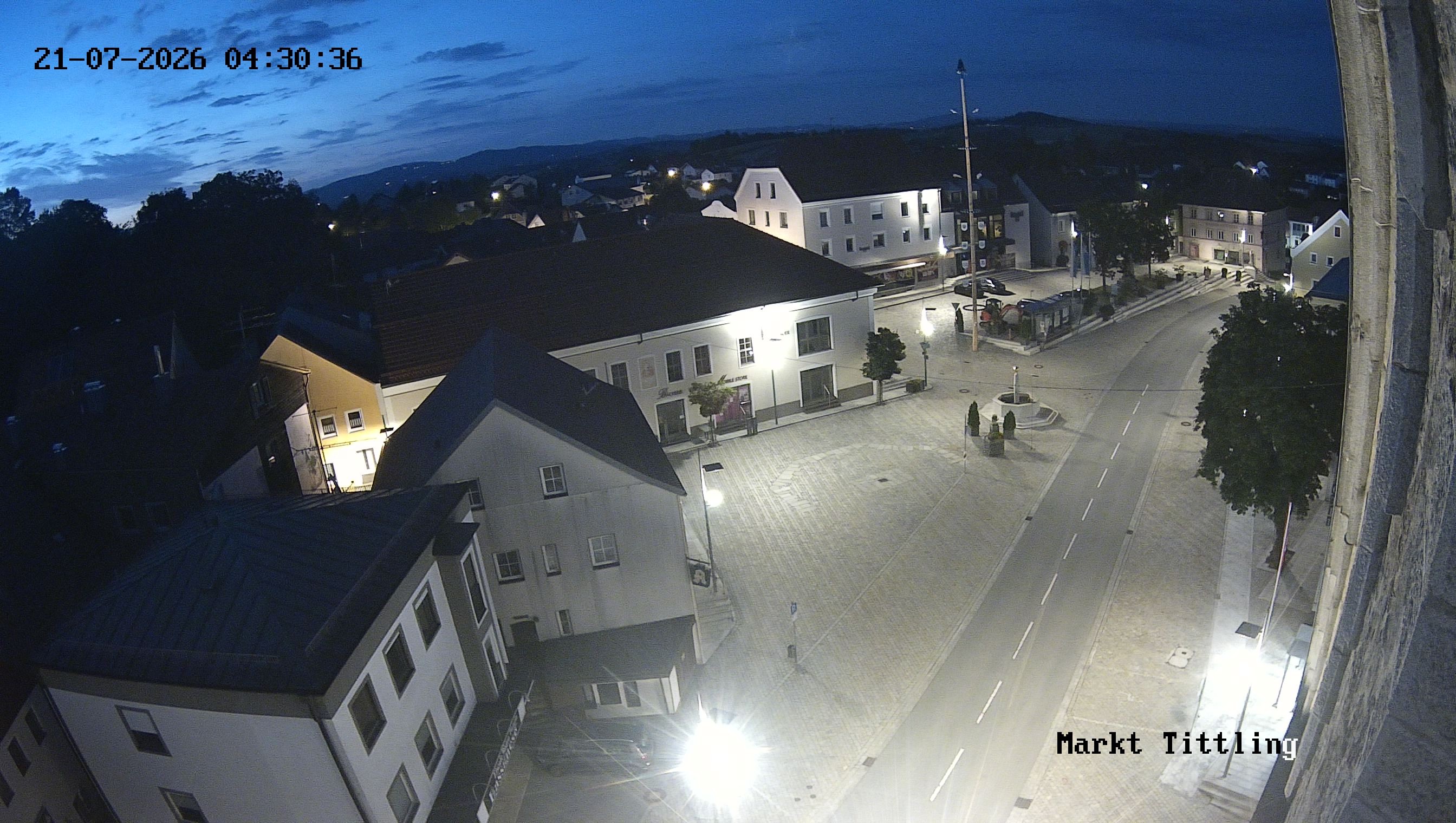 Archiv Foto Webcam Marktplatz in Tittling