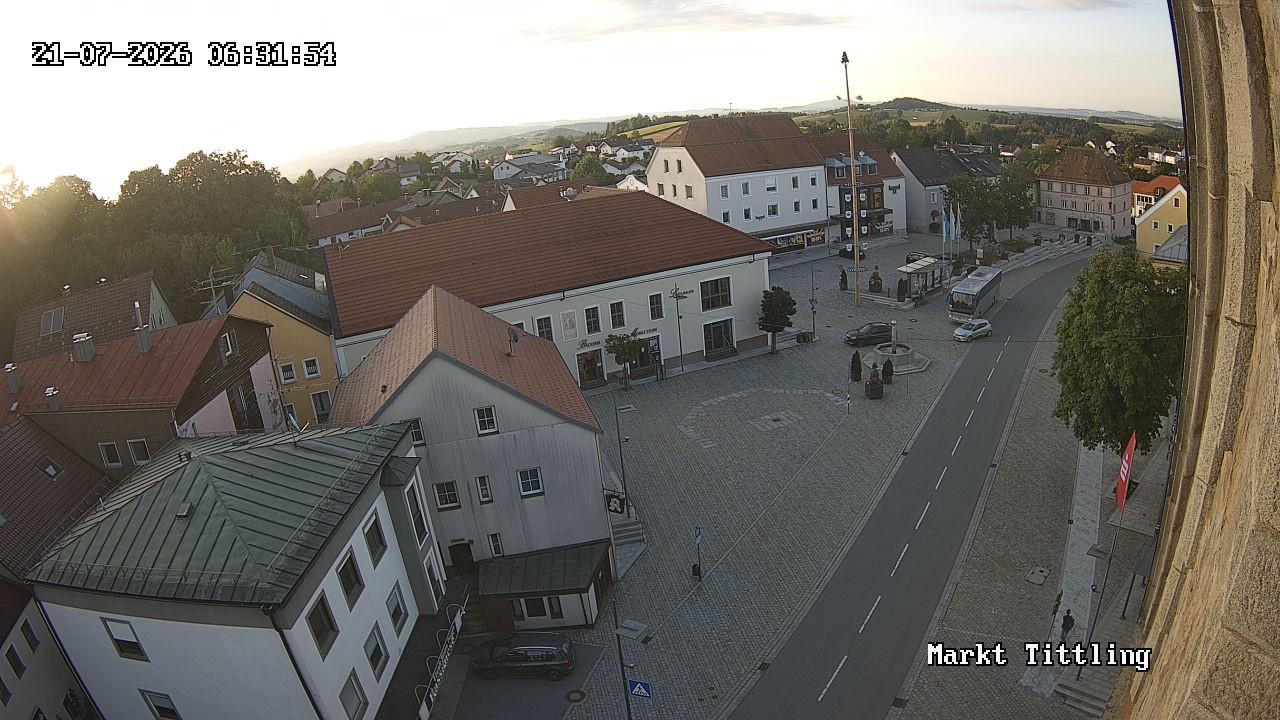 Archiv Foto Webcam Marktplatz in Tittling