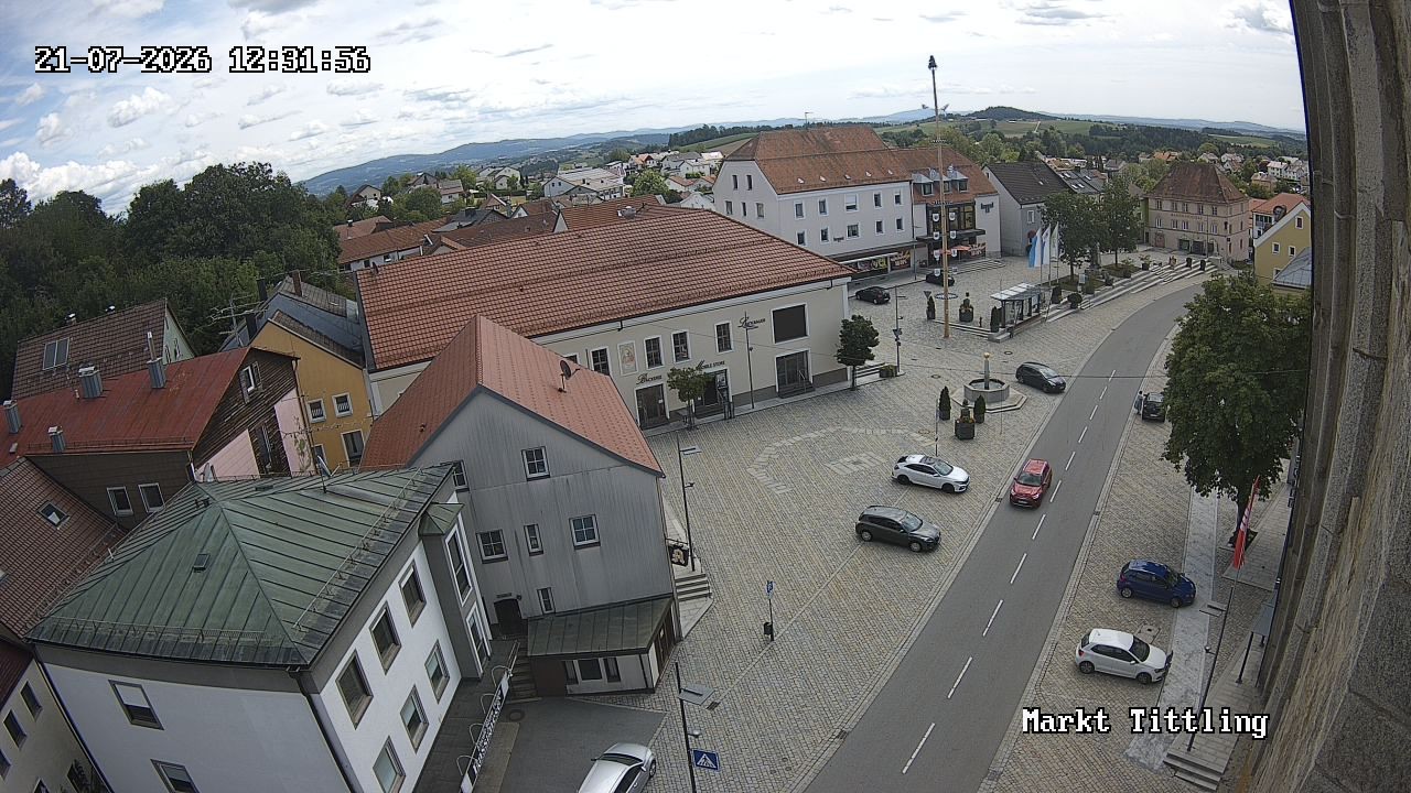 Archiv Foto Webcam Marktplatz in Tittling