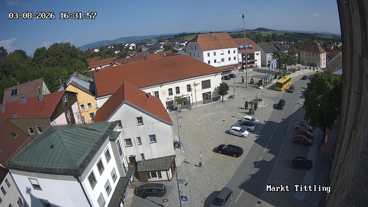 Archiv Foto Webcam Marktplatz in Tittling