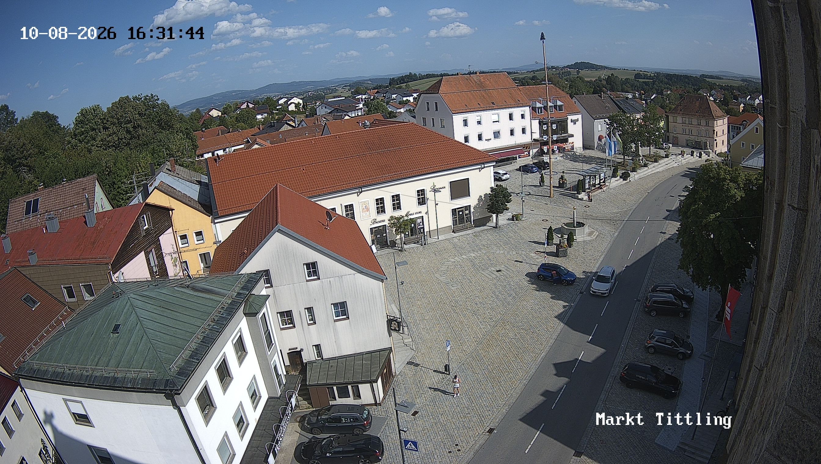 Archiv Foto Webcam Marktplatz in Tittling
