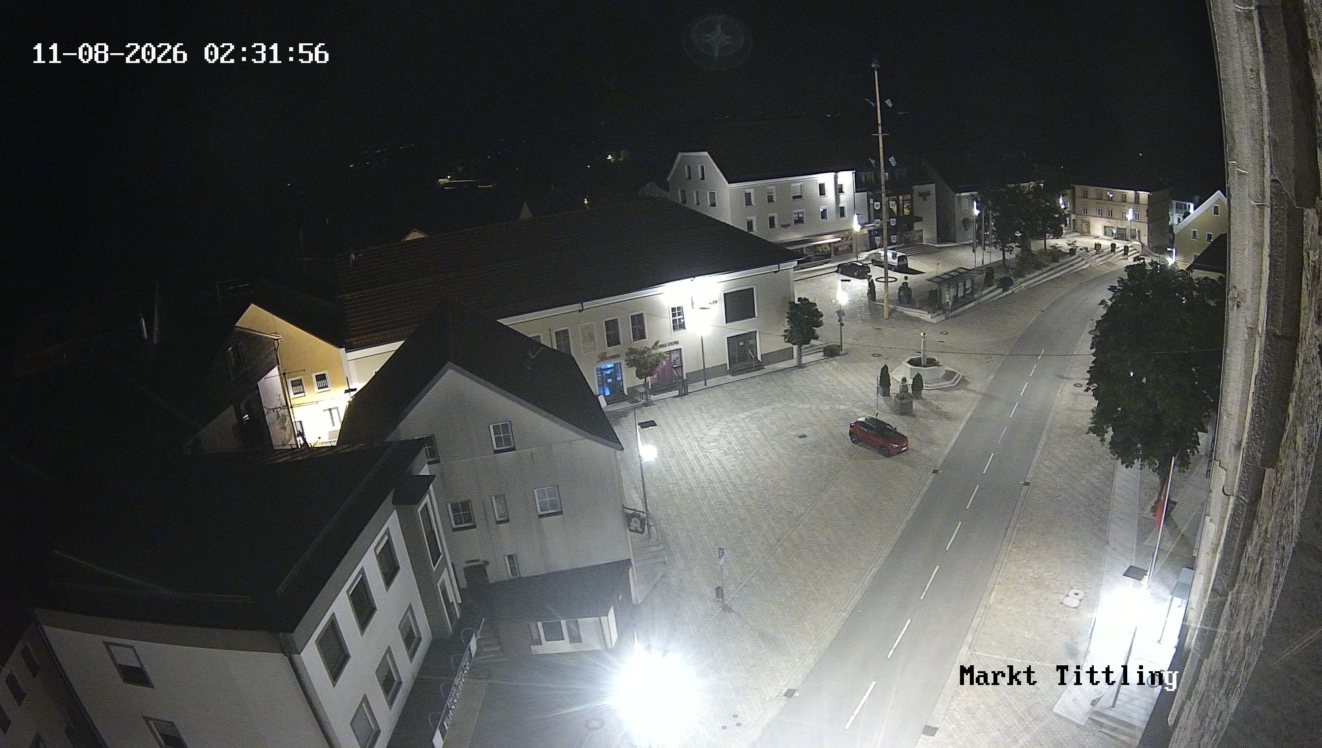 Archiv Foto Webcam Marktplatz in Tittling