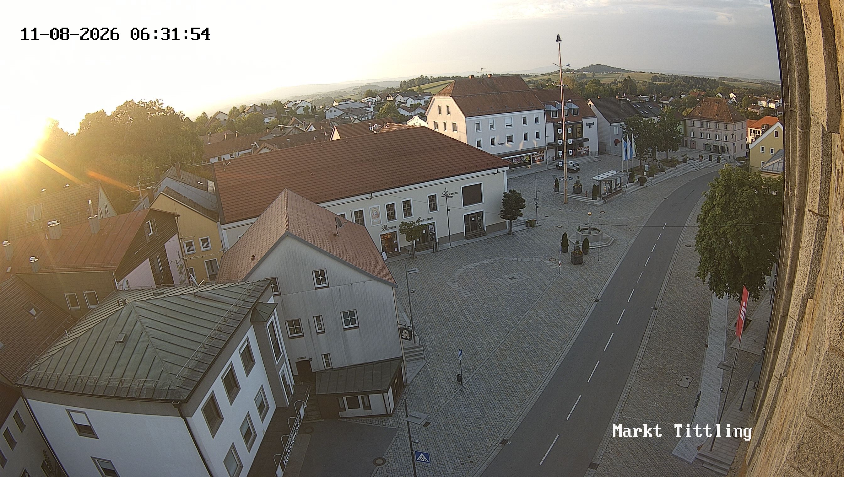 Archiv Foto Webcam Marktplatz in Tittling