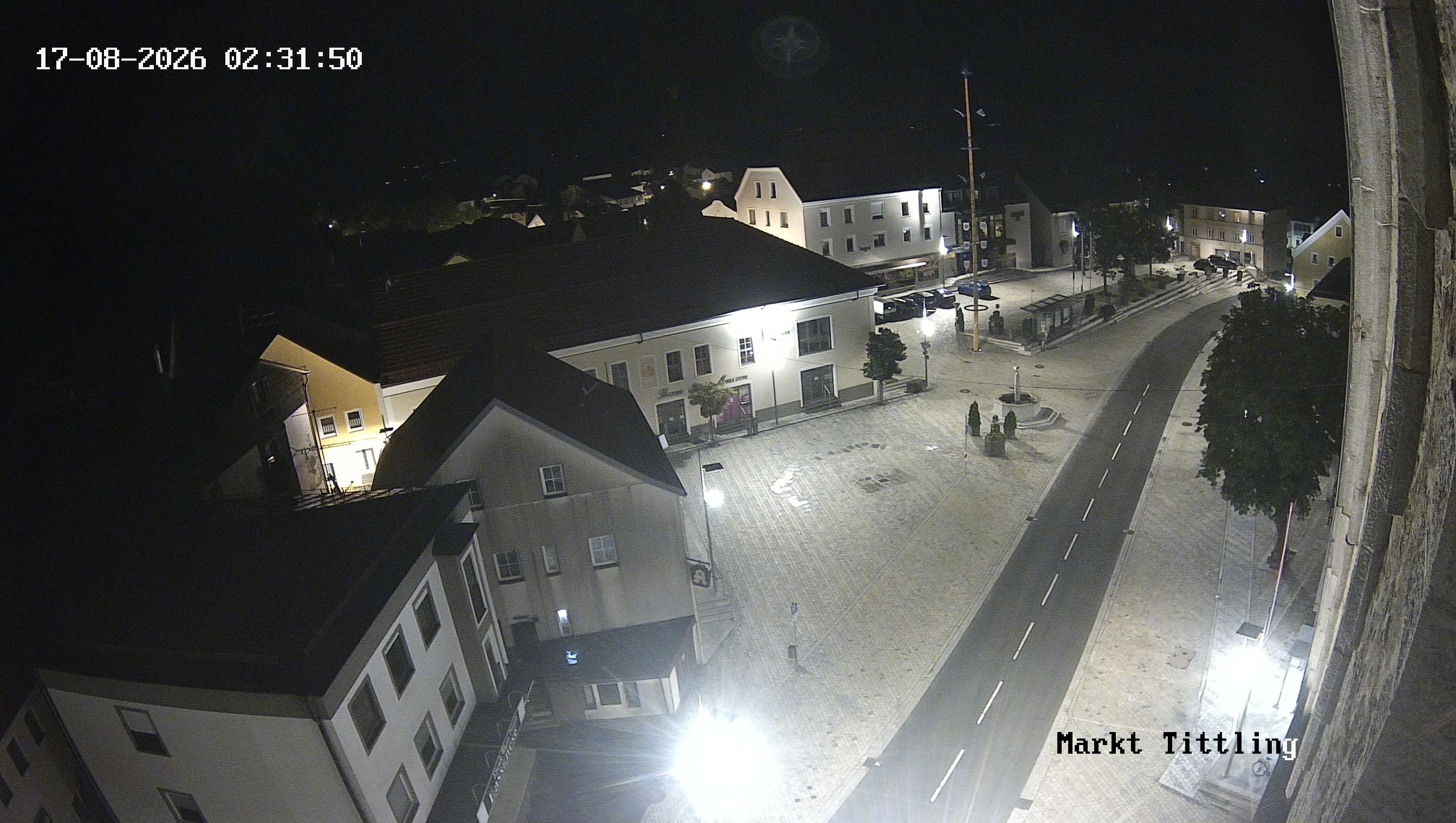 Archiv Foto Webcam Marktplatz in Tittling