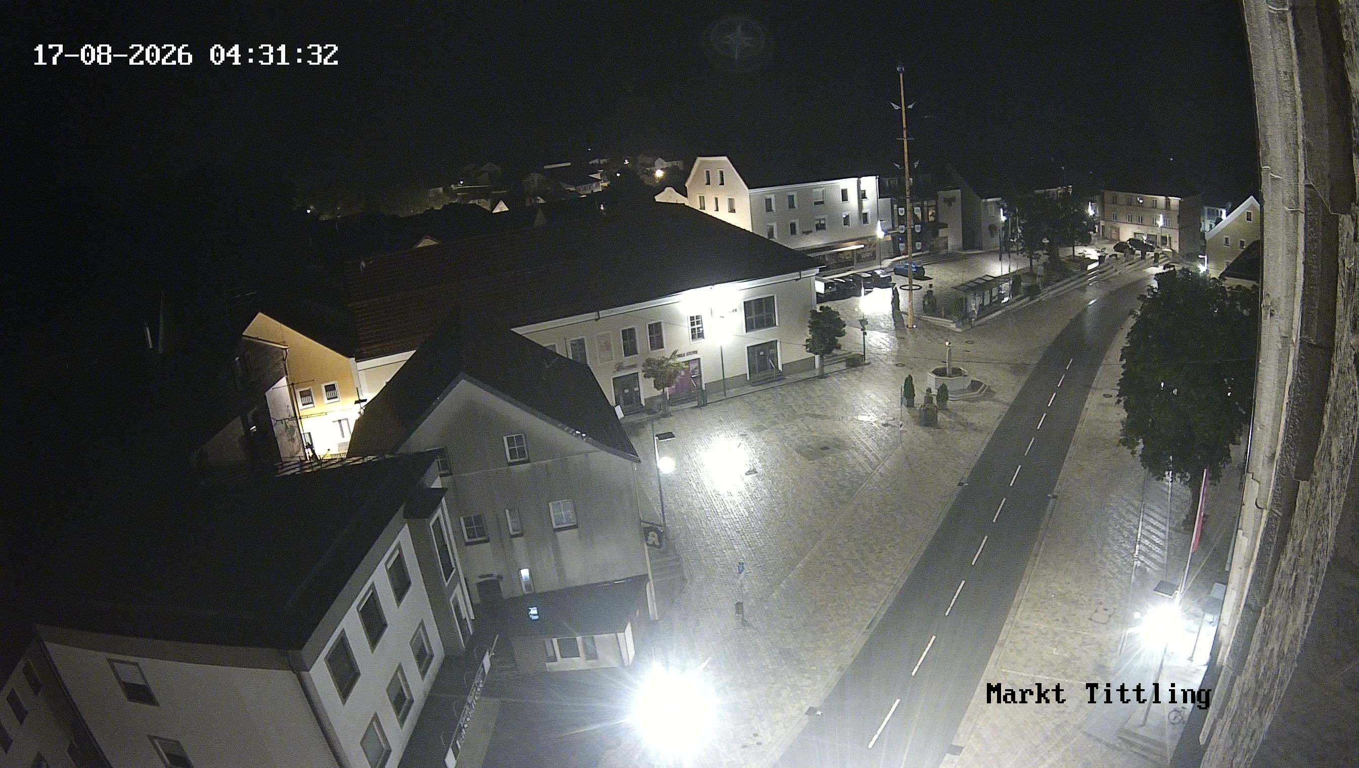 Archiv Foto Webcam Marktplatz in Tittling