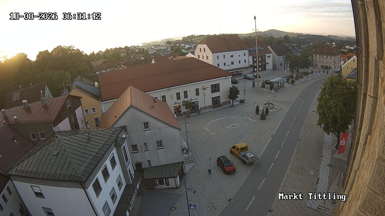 Archiv Foto Webcam Marktplatz in Tittling
