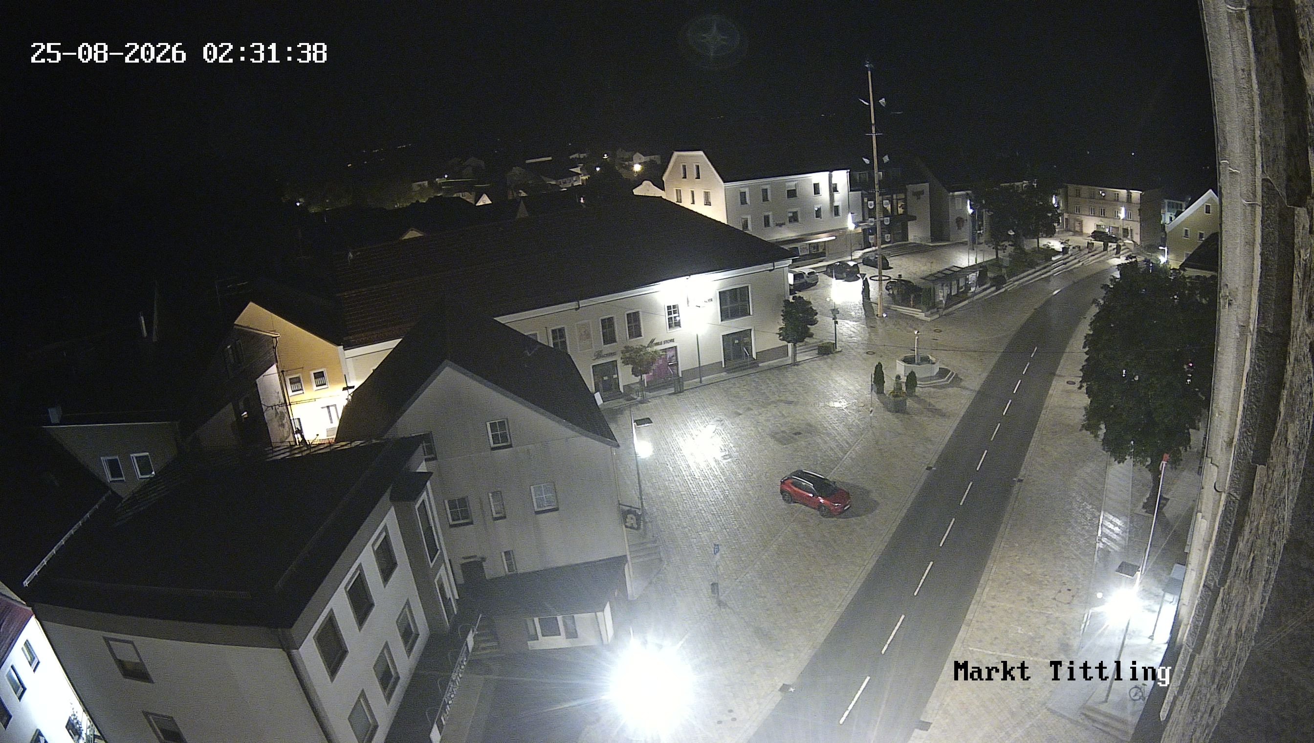 Archiv Foto Webcam Marktplatz in Tittling