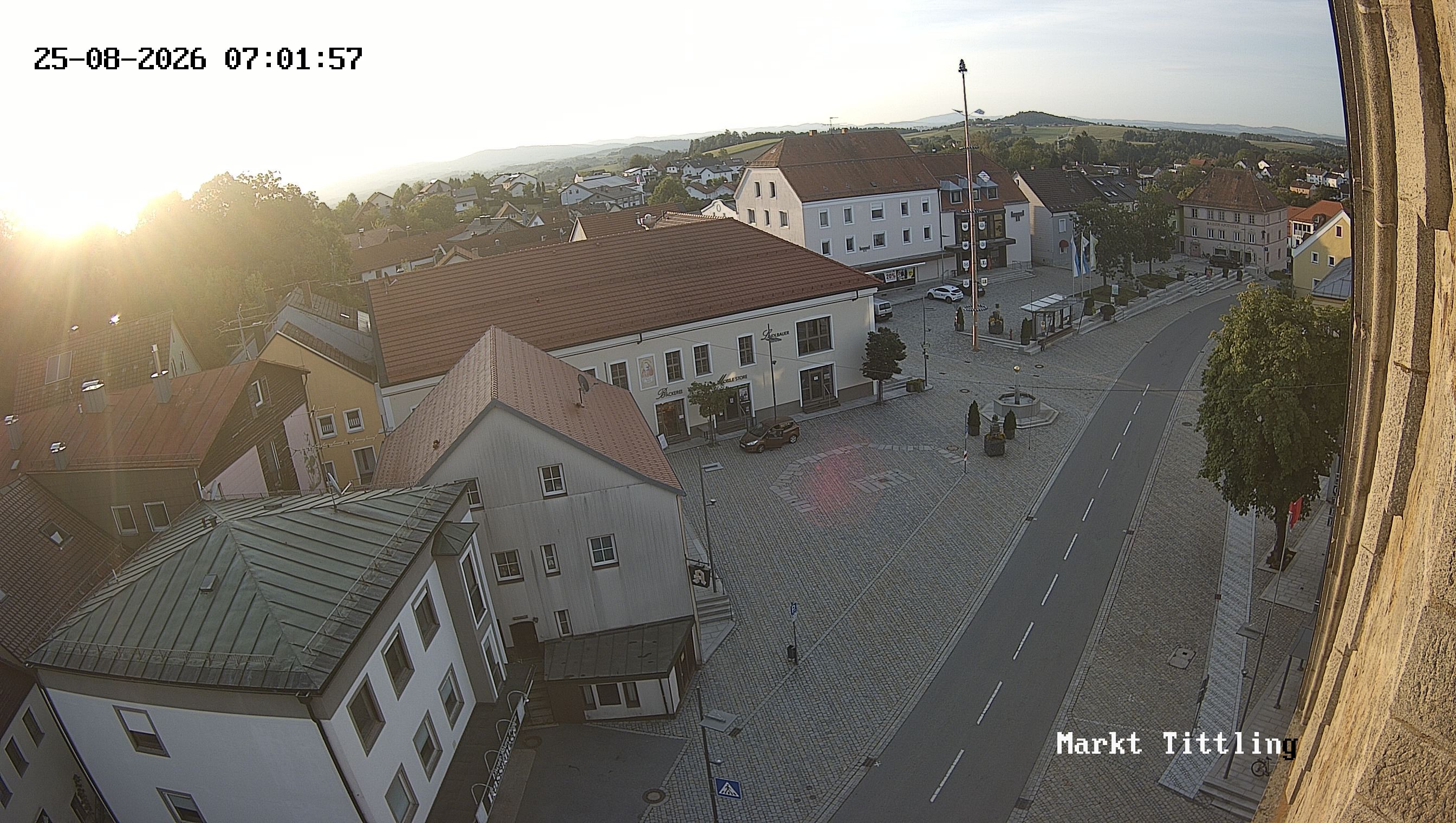 Archiv Foto Webcam Marktplatz in Tittling