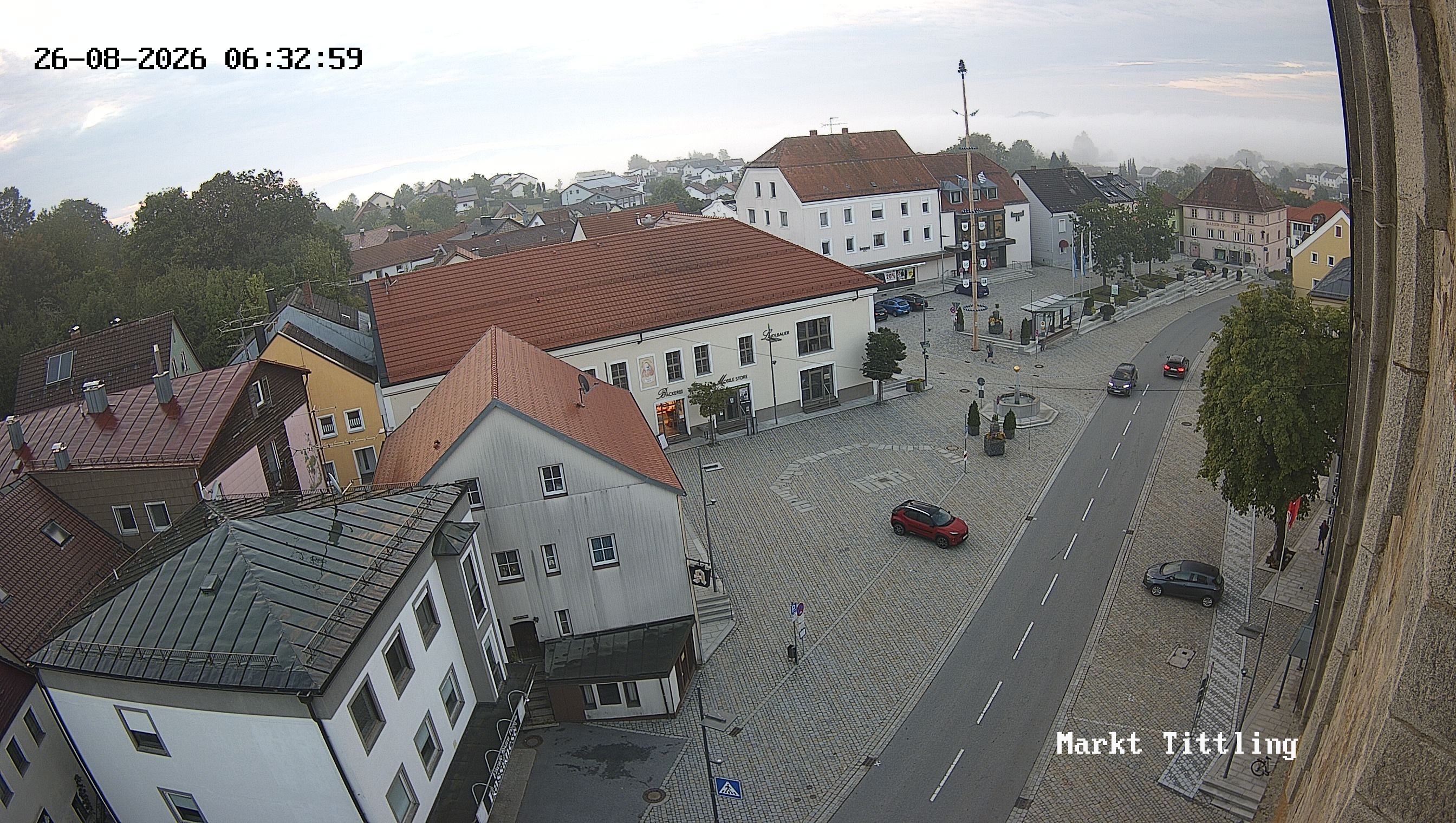 Archiv Foto Webcam Marktplatz in Tittling