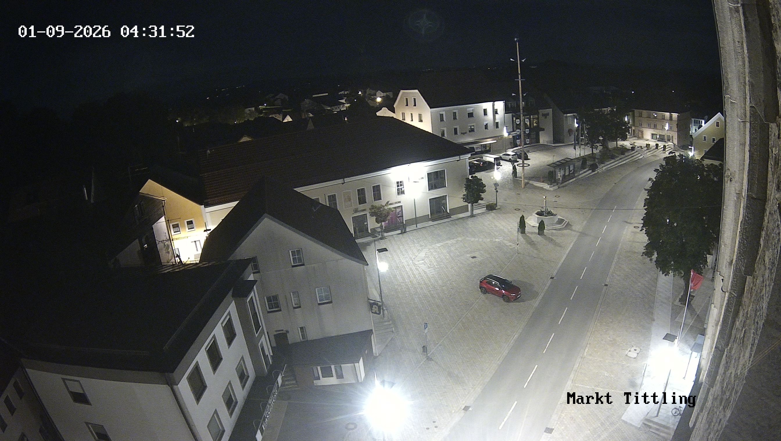 Archiv Foto Webcam Marktplatz in Tittling