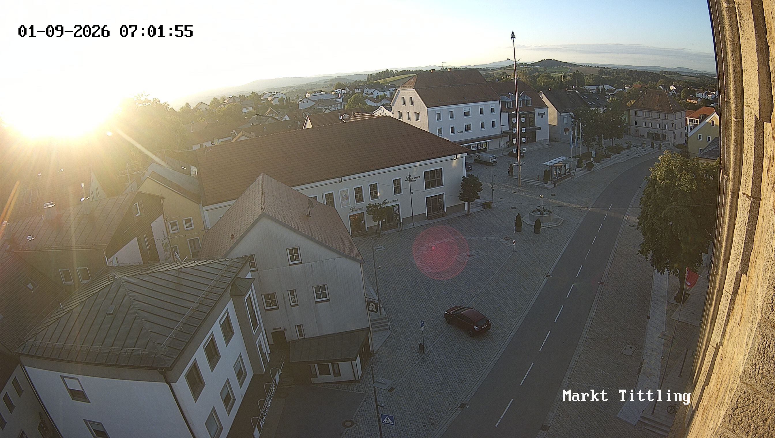 Archiv Foto Webcam Marktplatz in Tittling