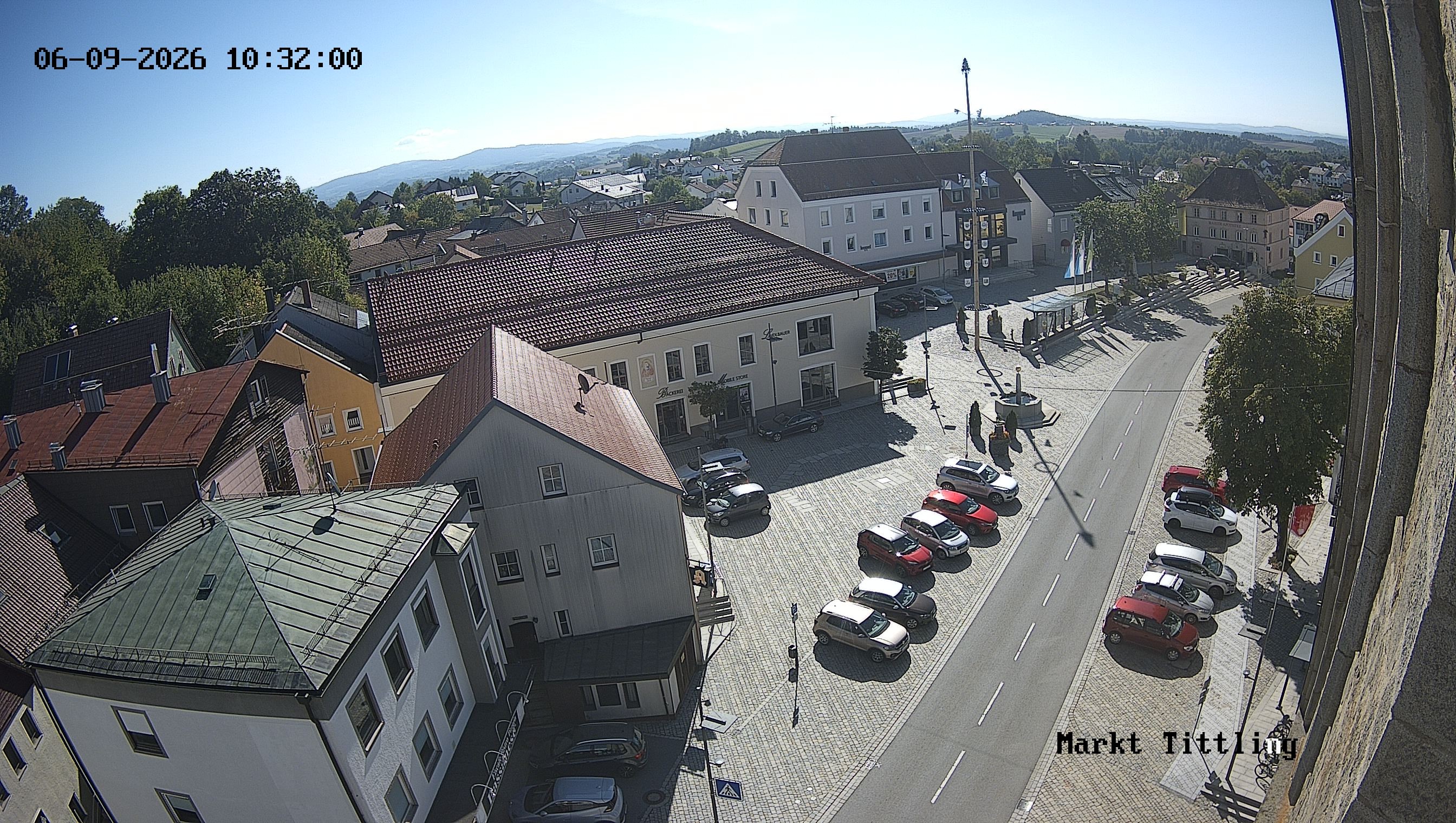 Archiv Foto Webcam Marktplatz in Tittling