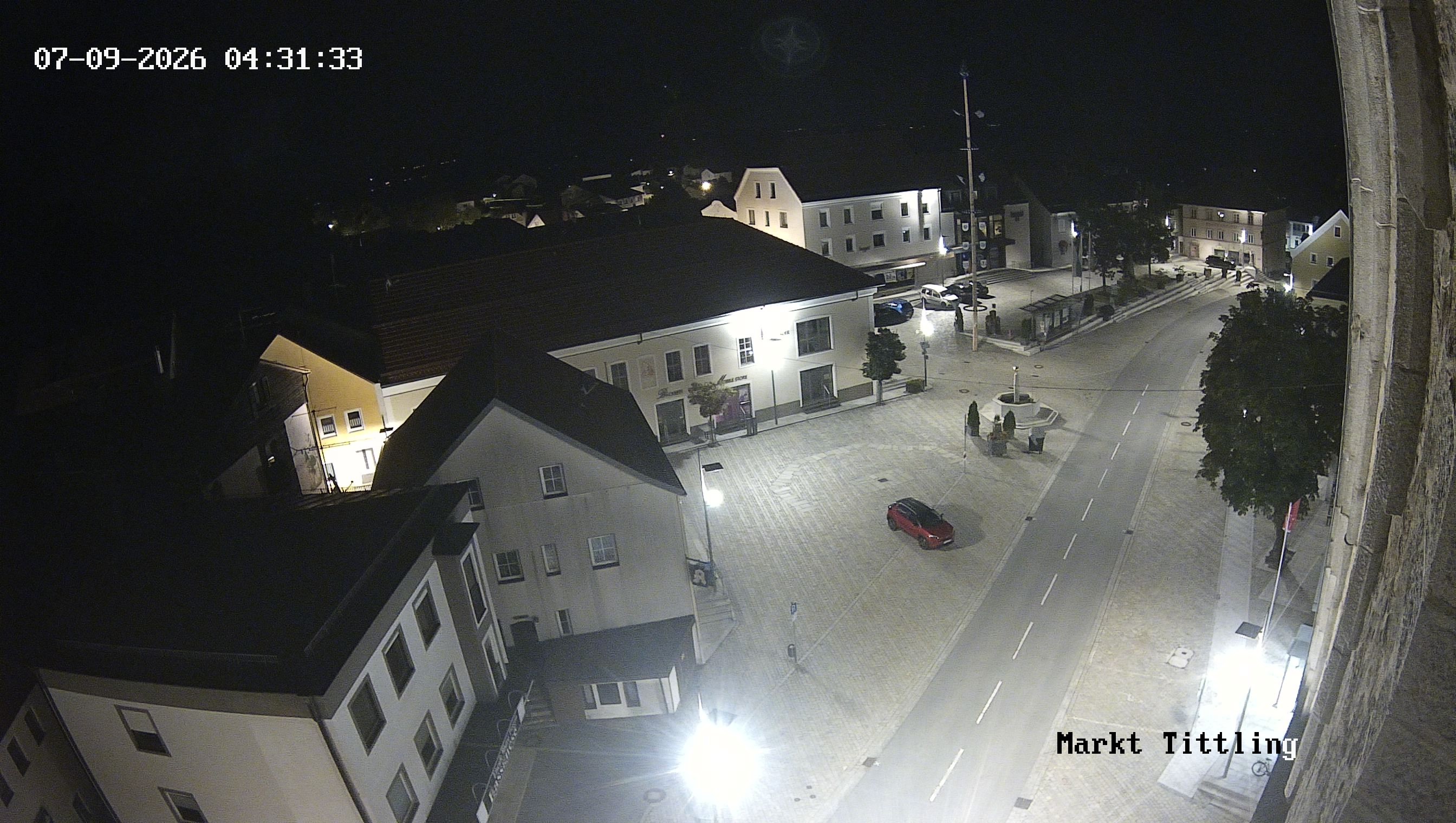 Archiv Foto Webcam Marktplatz in Tittling