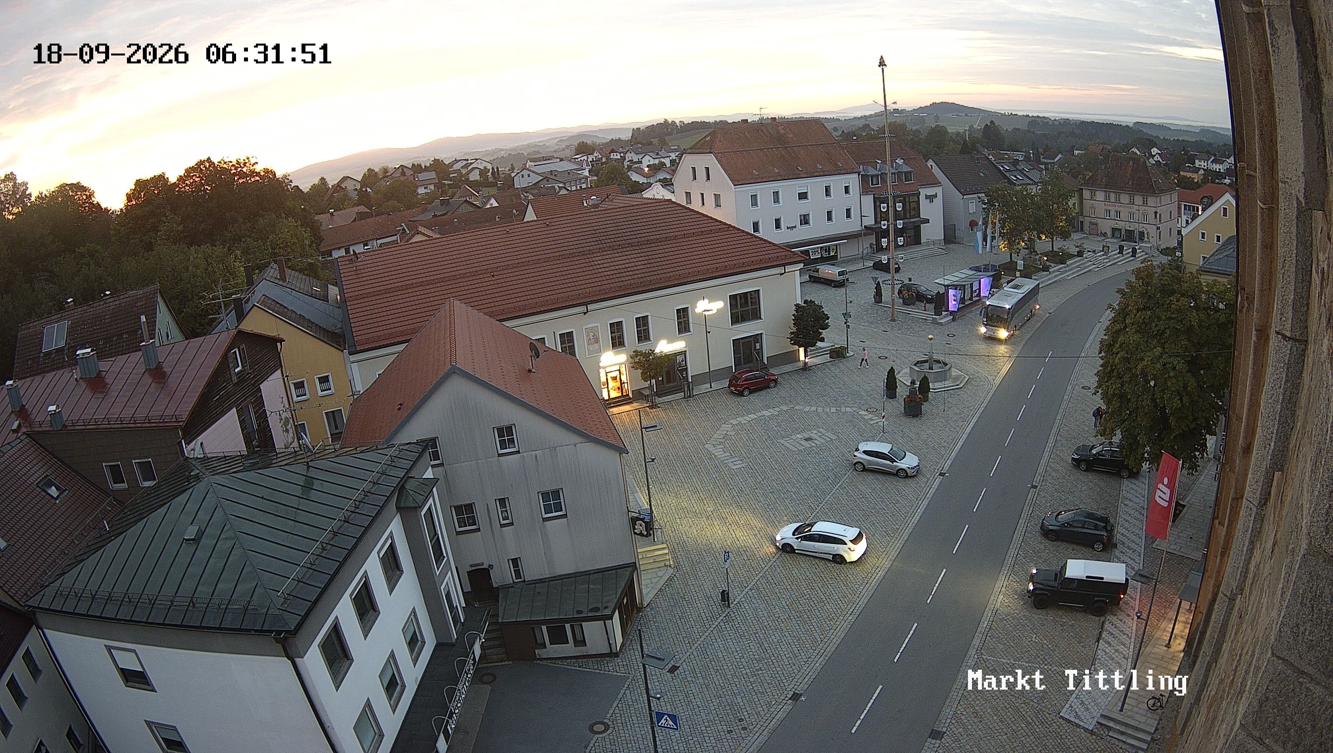 Archiv Foto Webcam Marktplatz in Tittling