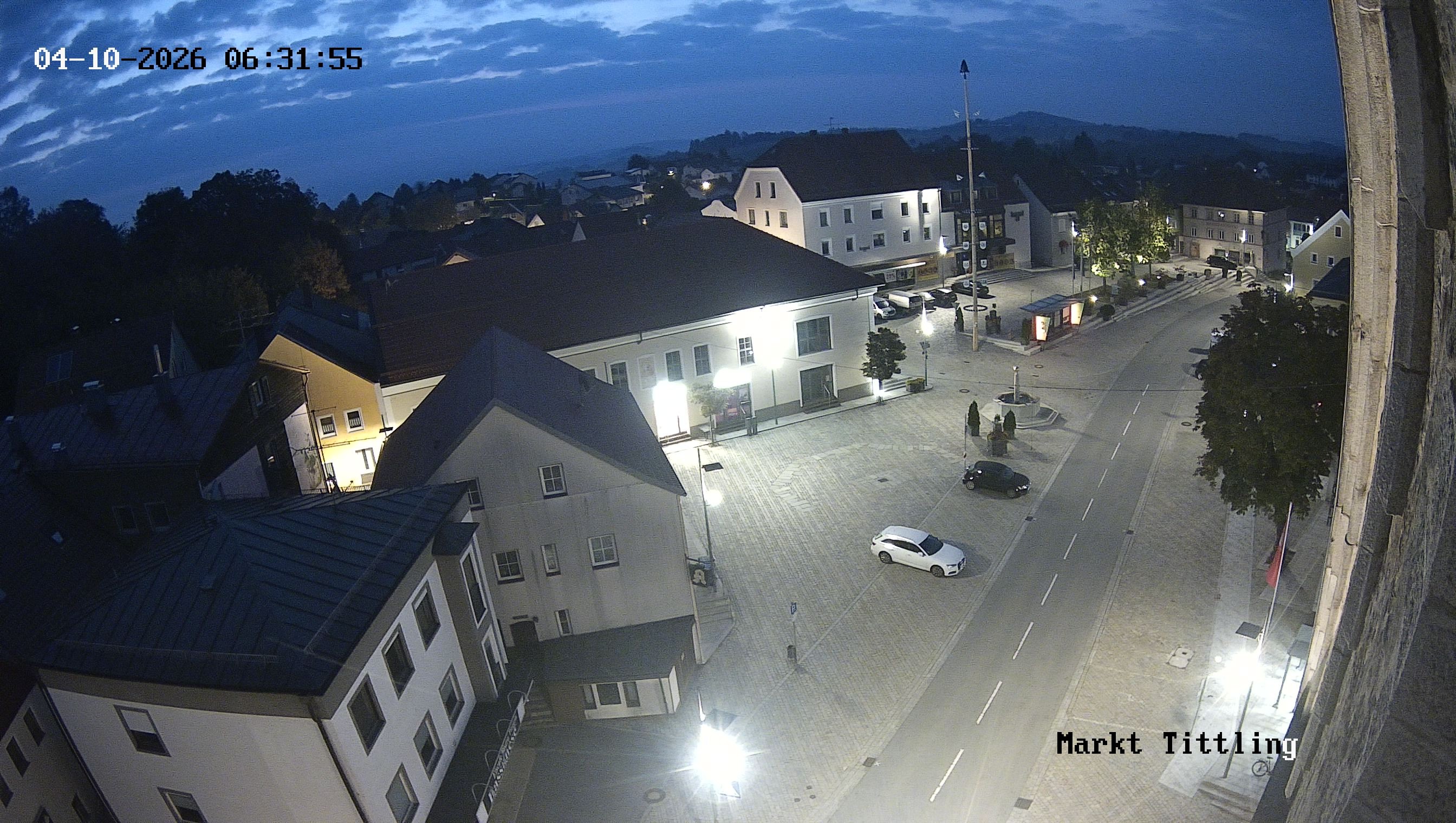 Archiv Foto Webcam Marktplatz in Tittling