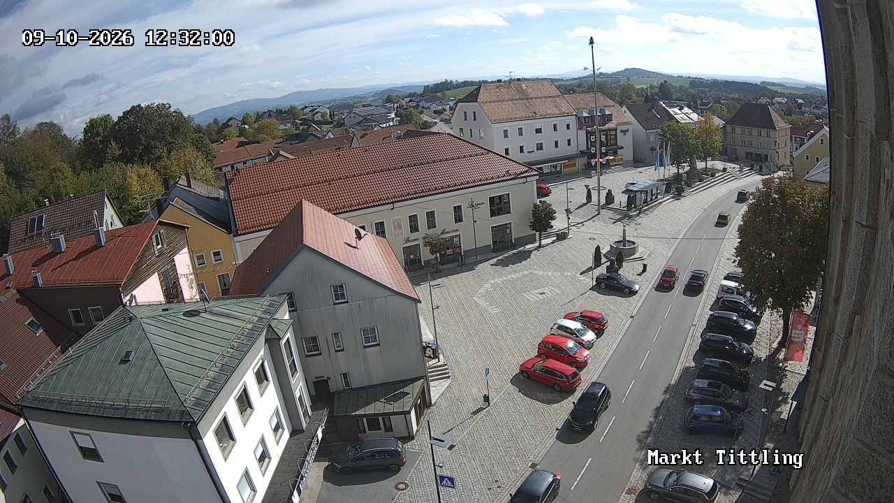 Archiv Foto Webcam Marktplatz in Tittling