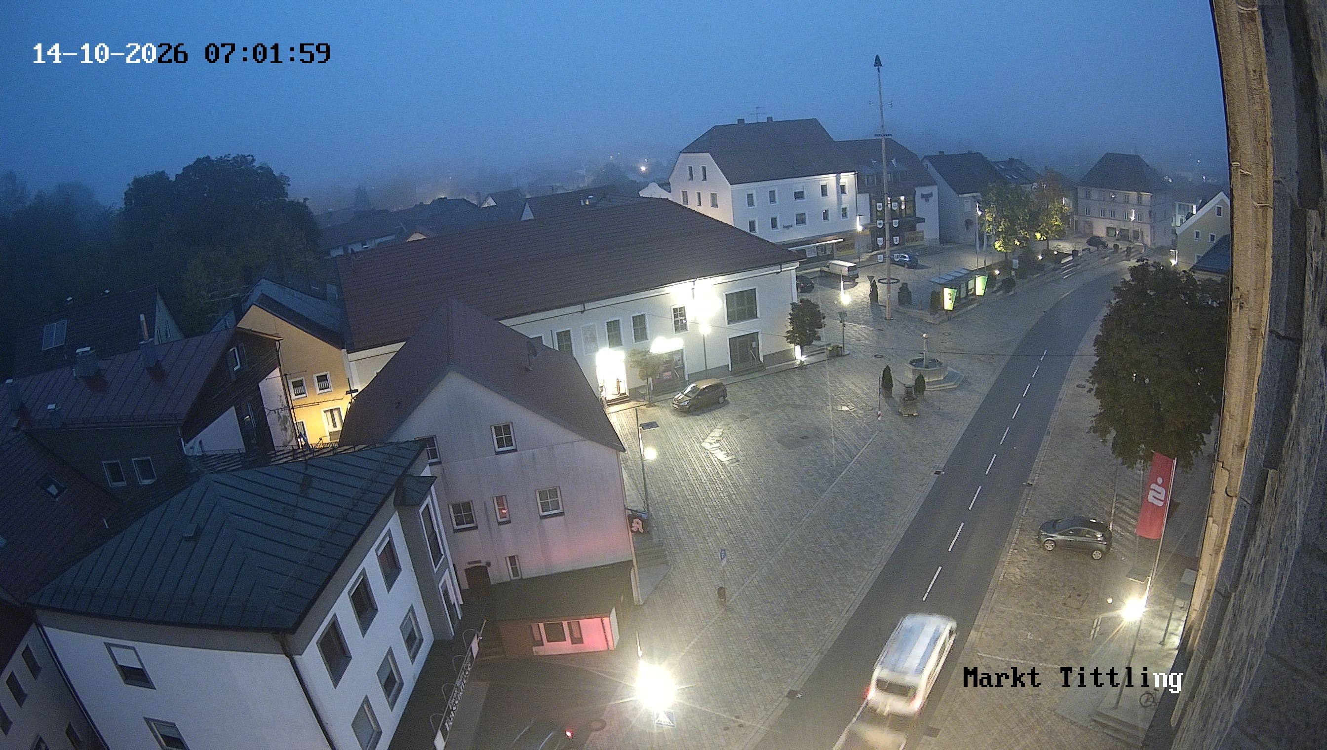 Archiv Foto Webcam Marktplatz in Tittling