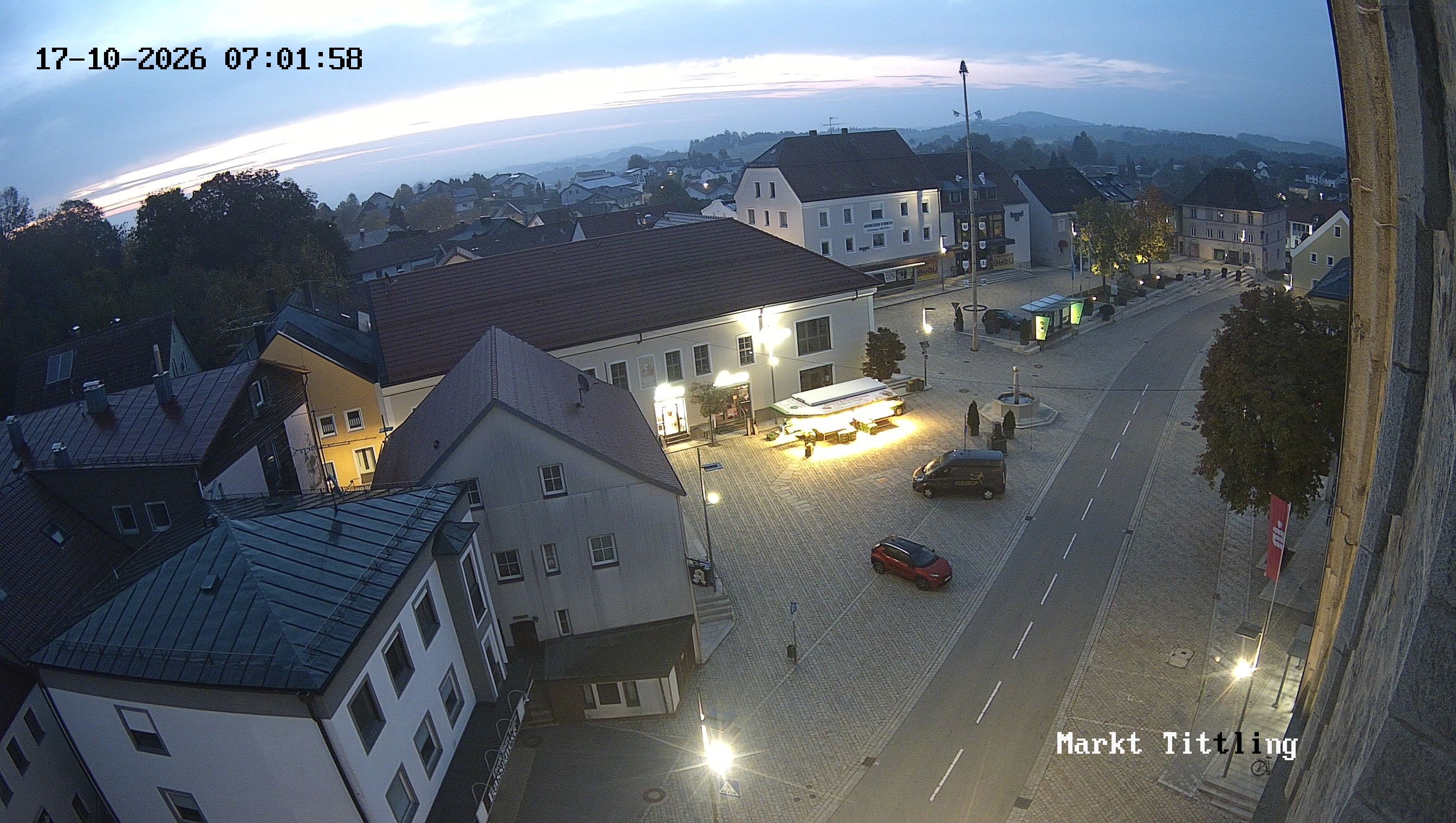 Archiv Foto Webcam Marktplatz in Tittling