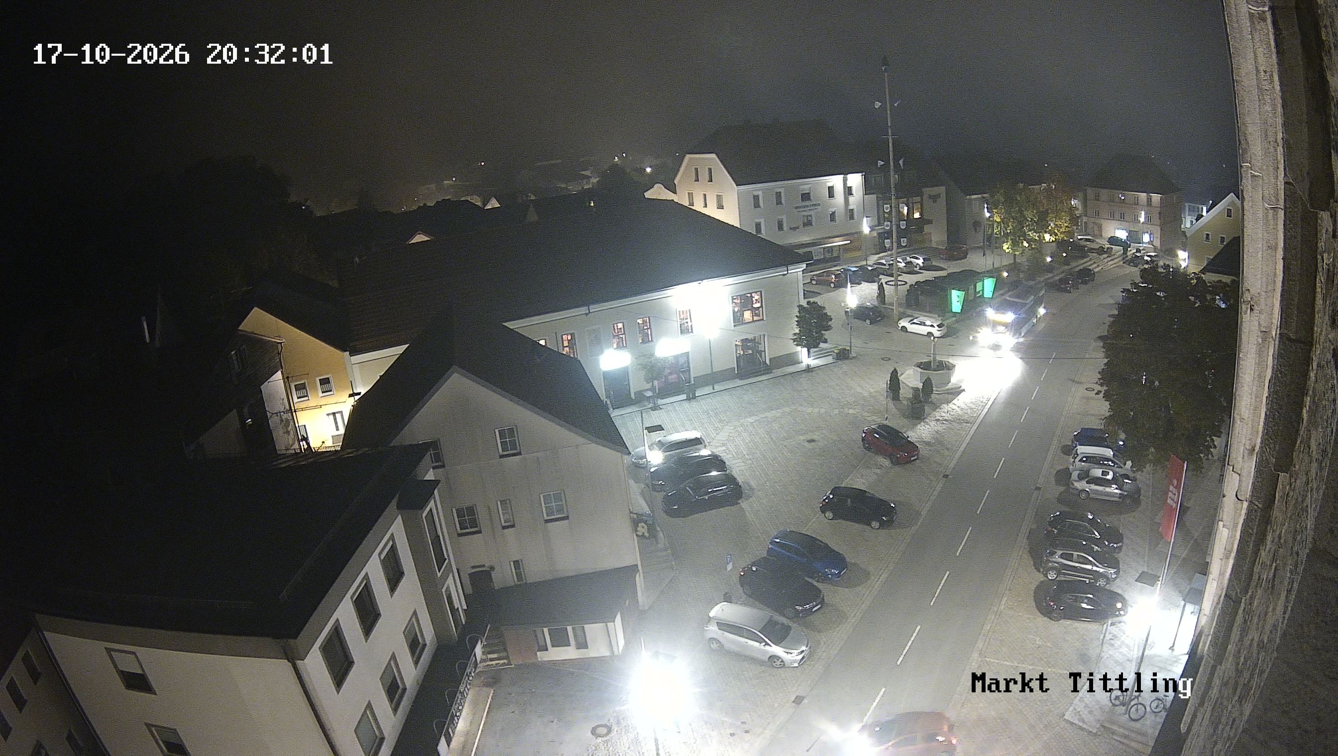 Archiv Foto Webcam Marktplatz in Tittling