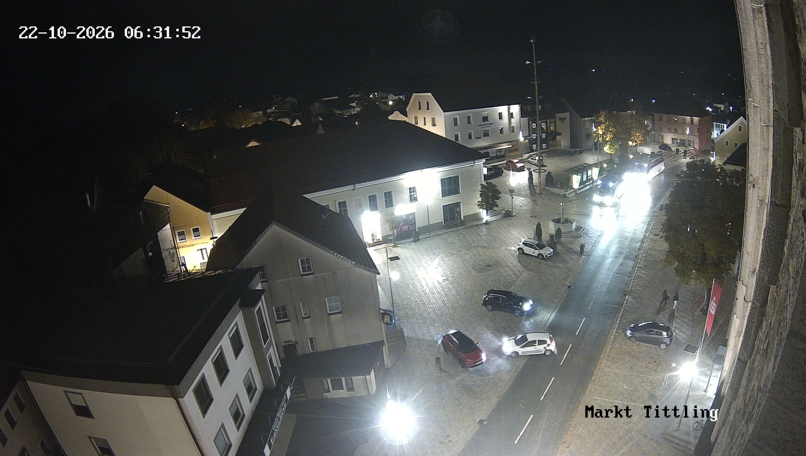 Archiv Foto Webcam Marktplatz in Tittling