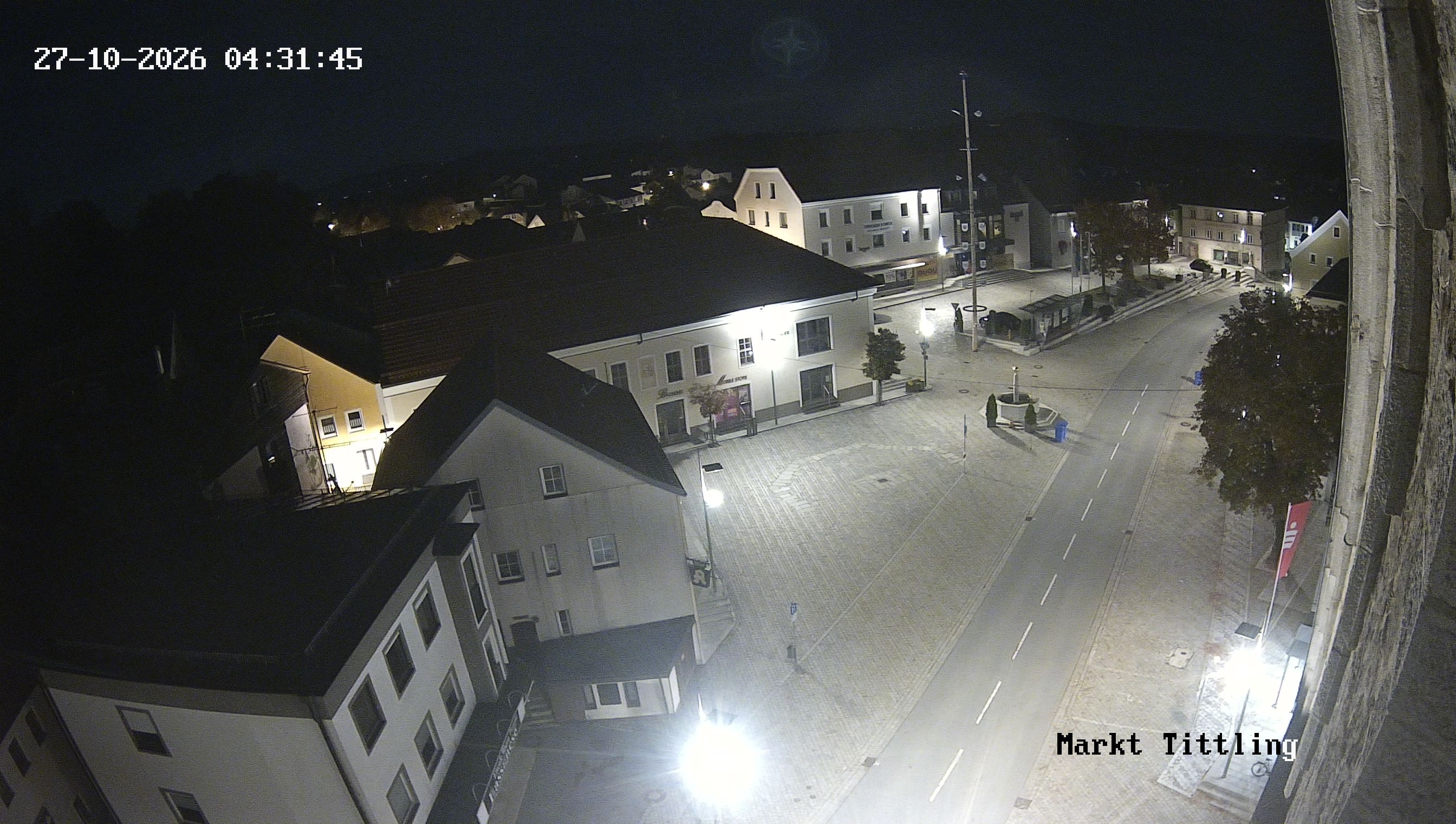 Archiv Foto Webcam Marktplatz in Tittling