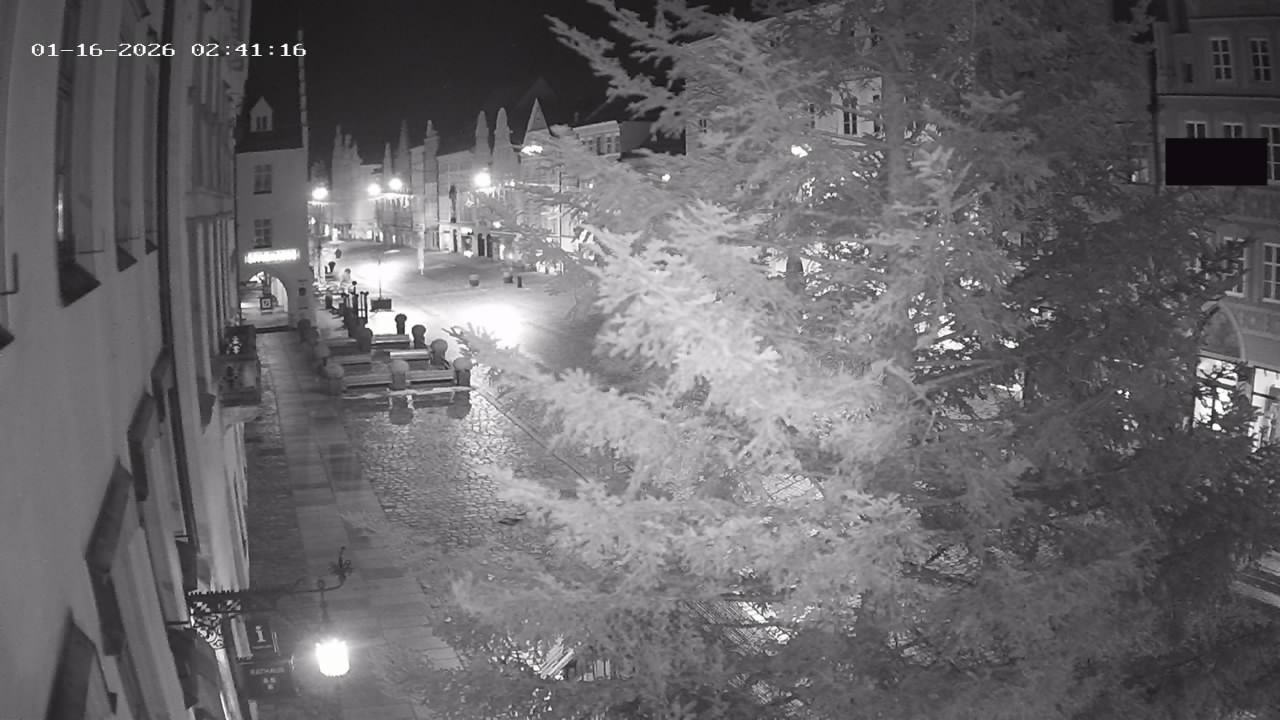 Archiv Foto Webcam Landshut: Blick vom Rathaus auf die Residenz