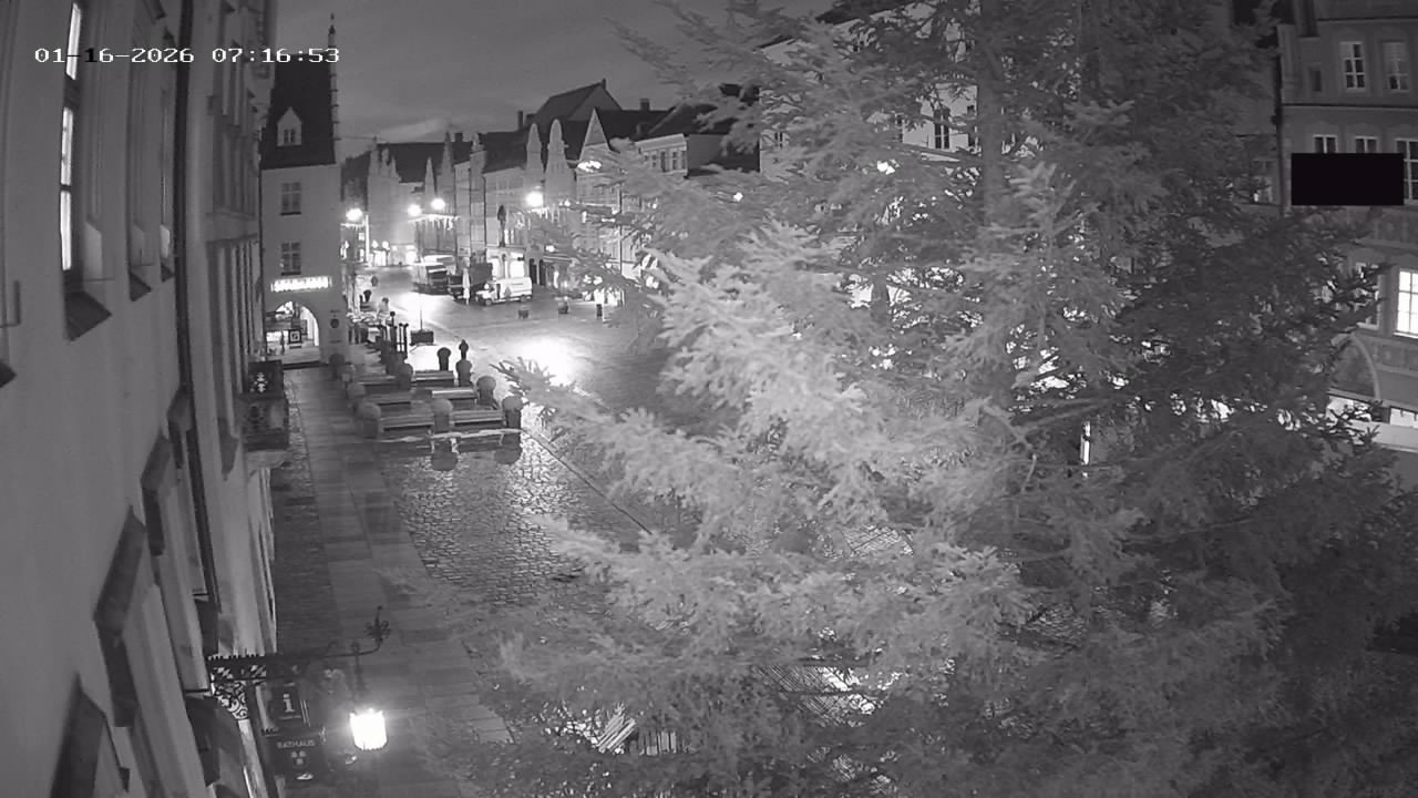 Archiv Foto Webcam Landshut: Blick vom Rathaus auf die Residenz