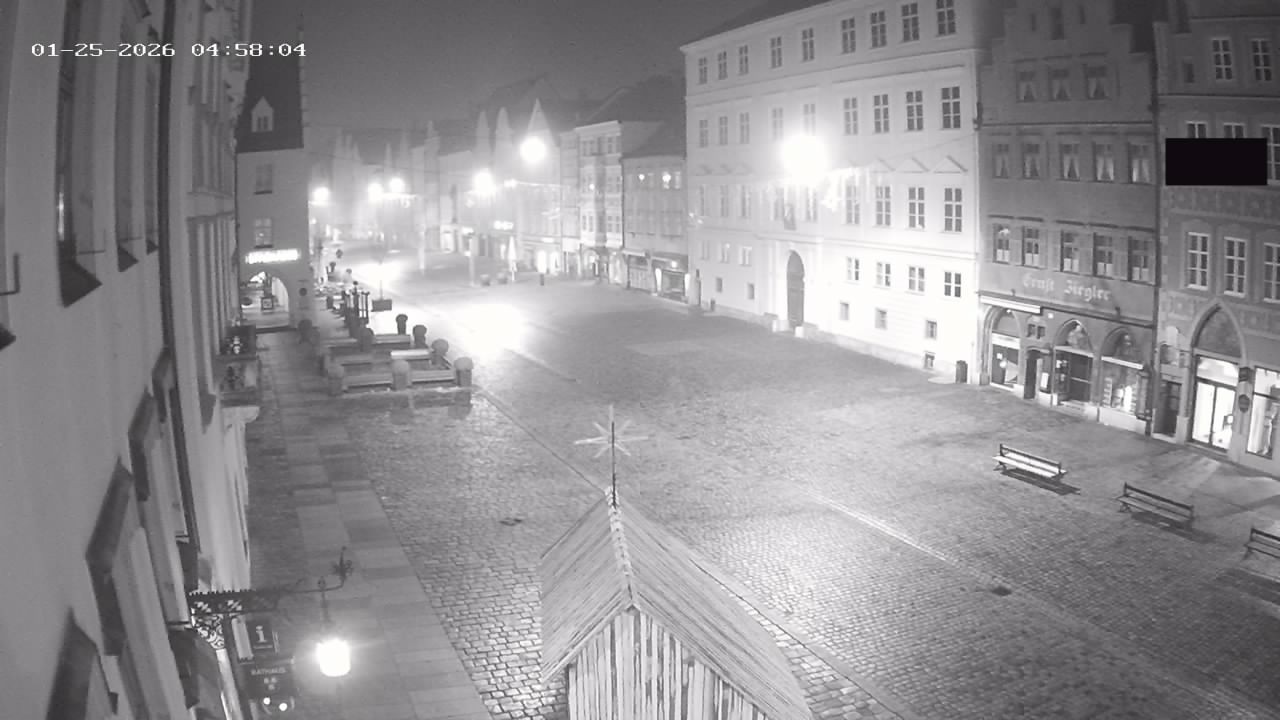 Archiv Foto Webcam Landshut: Blick vom Rathaus auf die Residenz