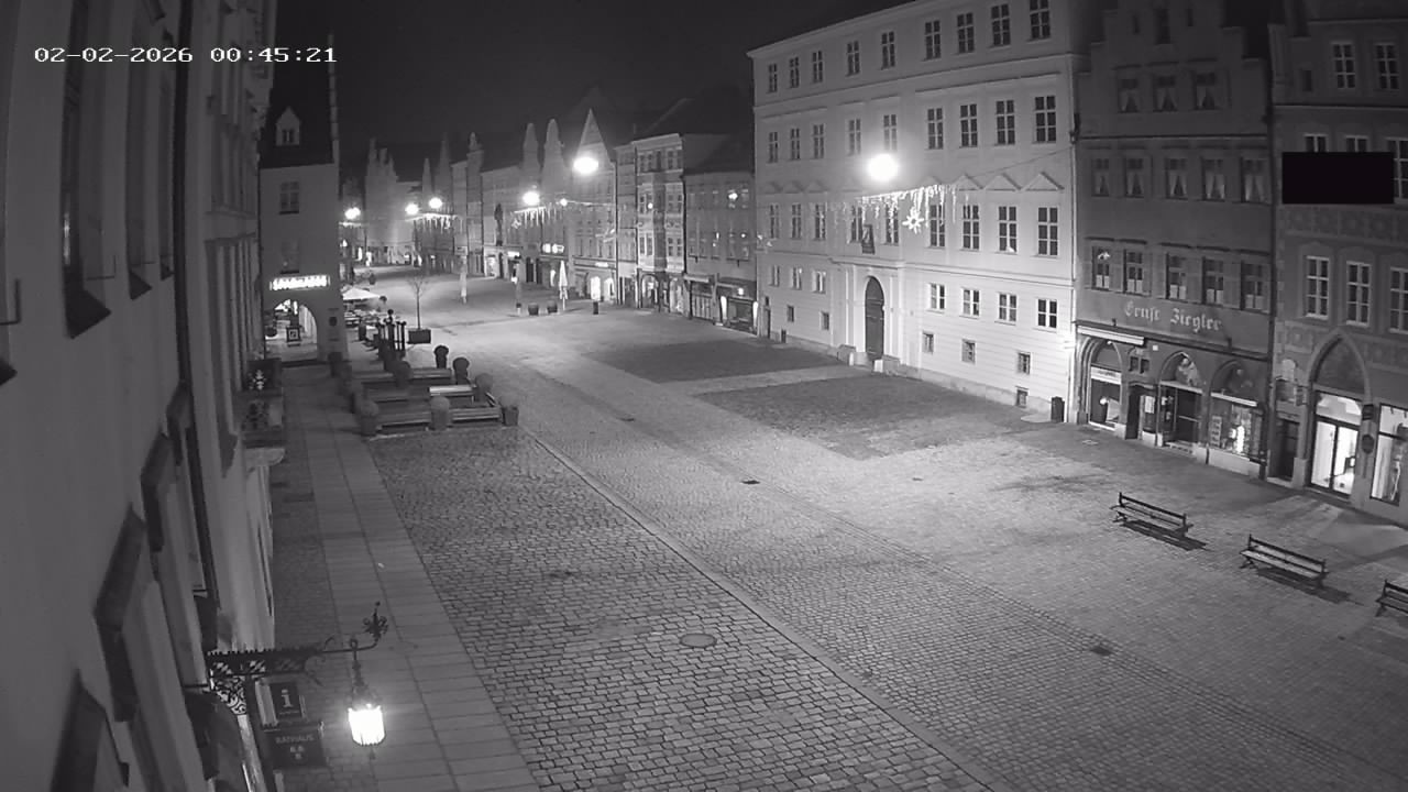 Archiv Foto Webcam Landshut: Blick vom Rathaus auf die Residenz
