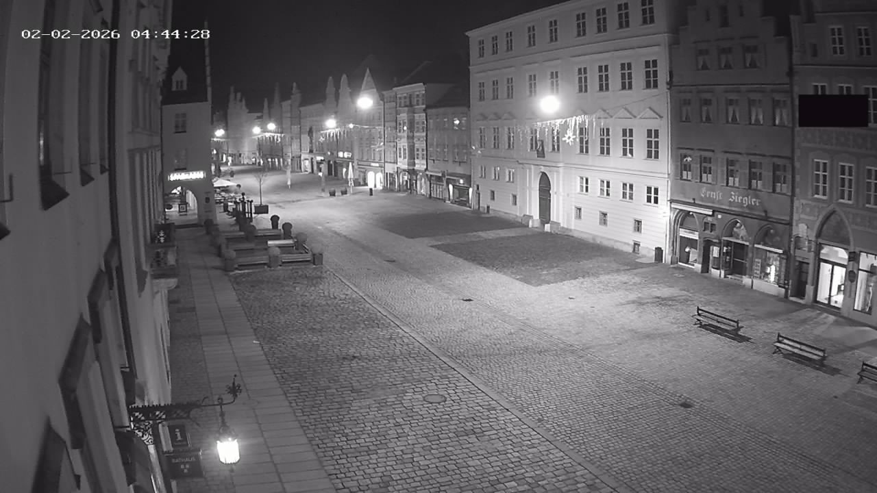Archiv Foto Webcam Landshut: Blick vom Rathaus auf die Residenz