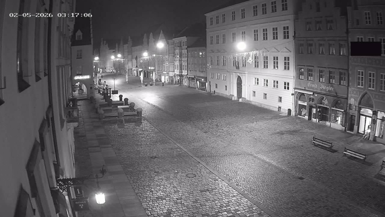 Archiv Foto Webcam Landshut: Blick vom Rathaus auf die Residenz