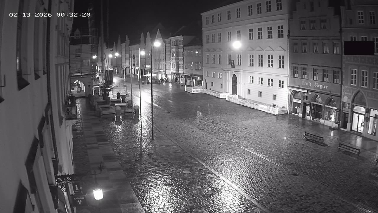 Archiv Foto Webcam Landshut: Blick vom Rathaus auf die Residenz
