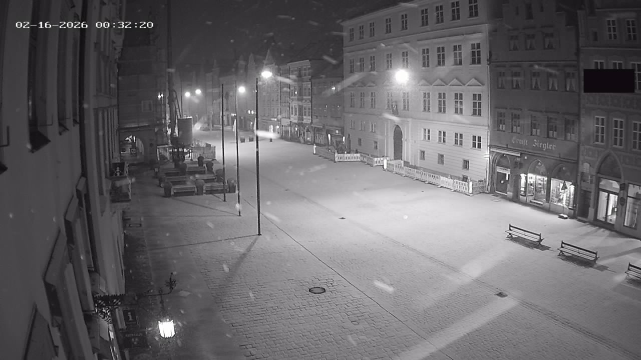 Archiv Foto Webcam Landshut: Blick vom Rathaus auf die Residenz