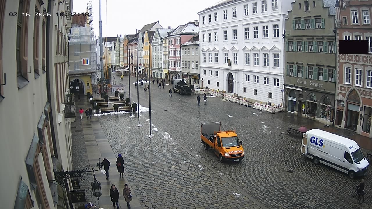 Archiv Foto Webcam Landshut: Blick vom Rathaus auf die Residenz