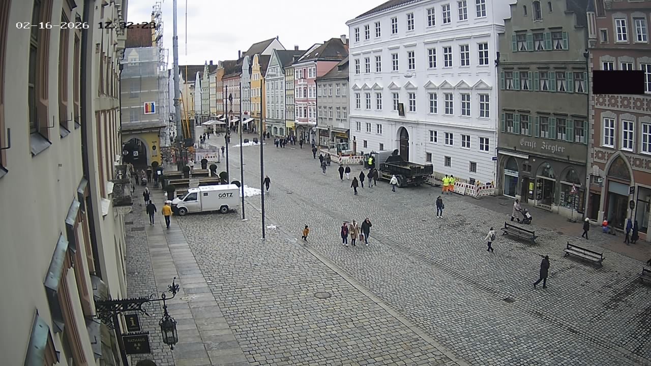 Archiv Foto Webcam Landshut: Blick vom Rathaus auf die Residenz