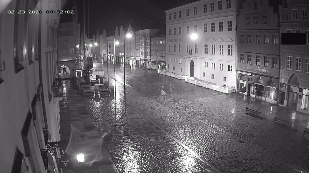Archiv Foto Webcam Landshut: Blick vom Rathaus auf die Residenz