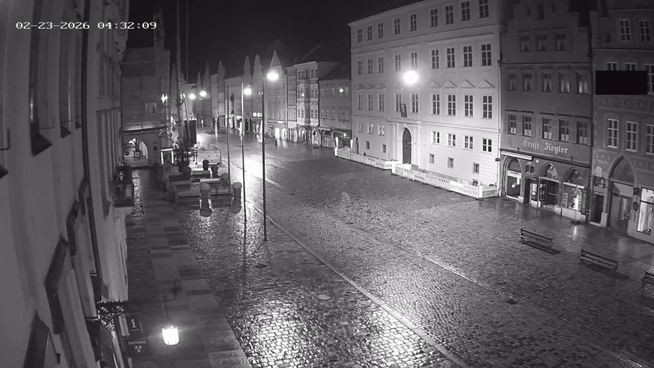 Archiv Foto Webcam Landshut: Blick vom Rathaus auf die Residenz